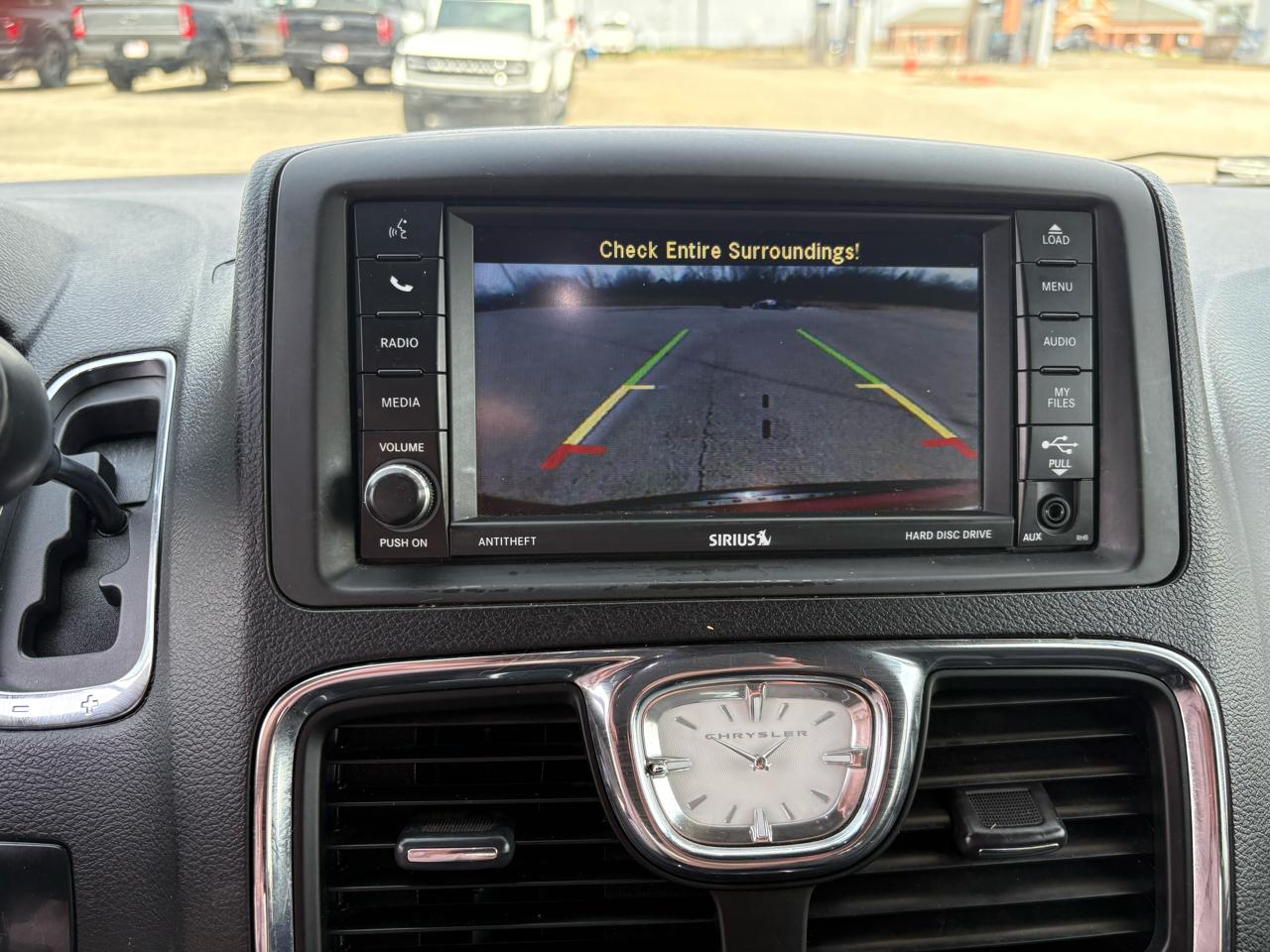 Chrysler Town & Country 4dr Wgn S 2015