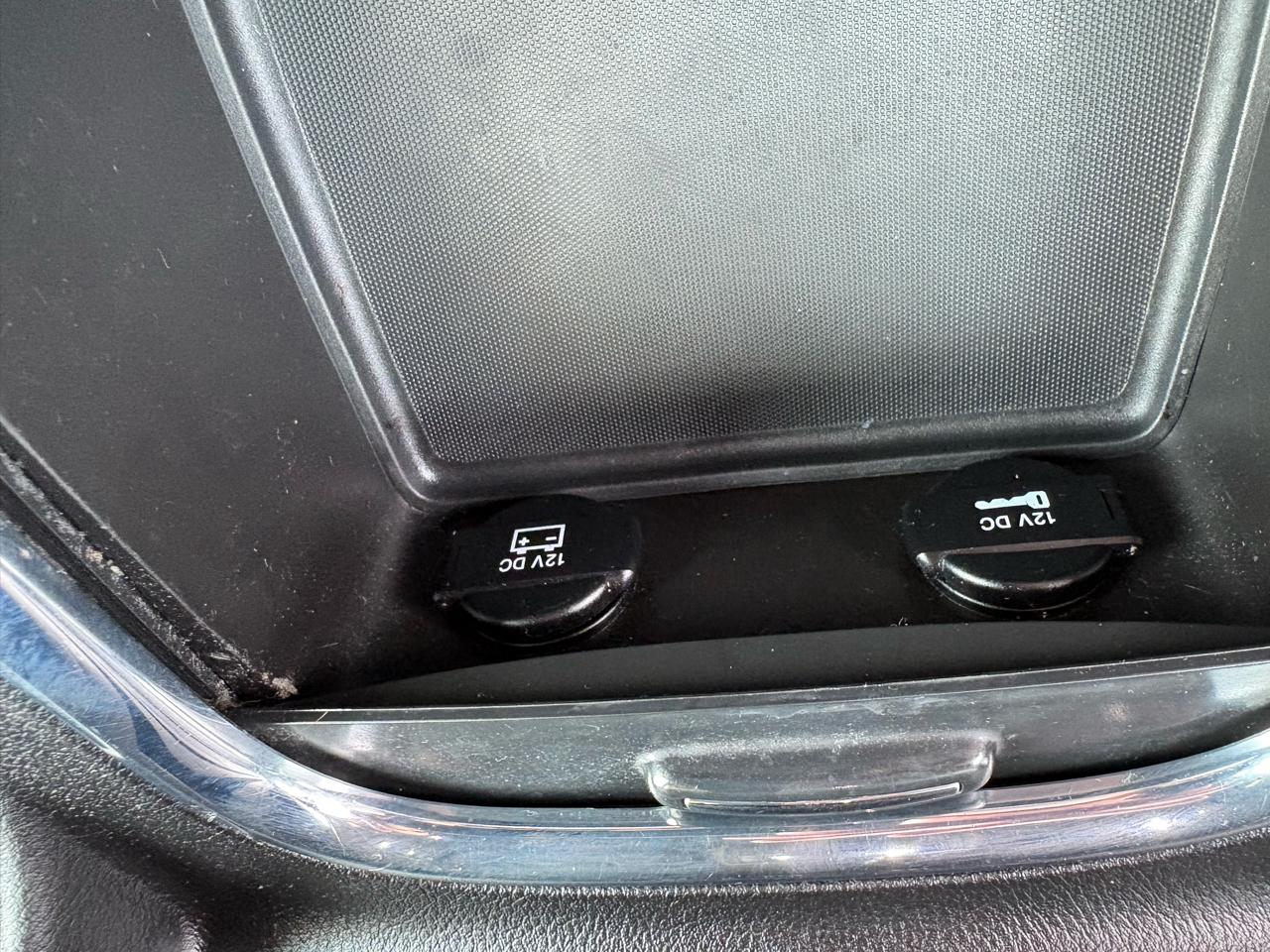 Chrysler Town & Country 4dr Wgn S 2015