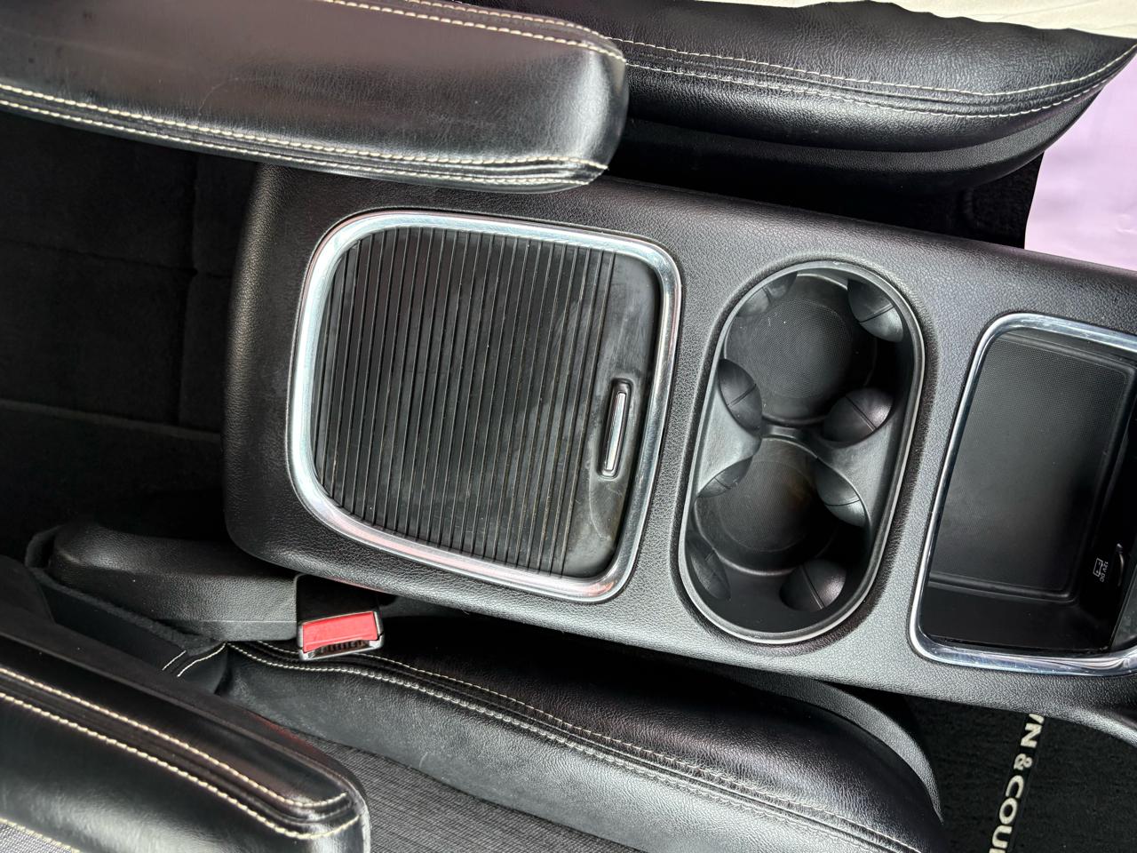 Chrysler Town & Country 4dr Wgn S 2015