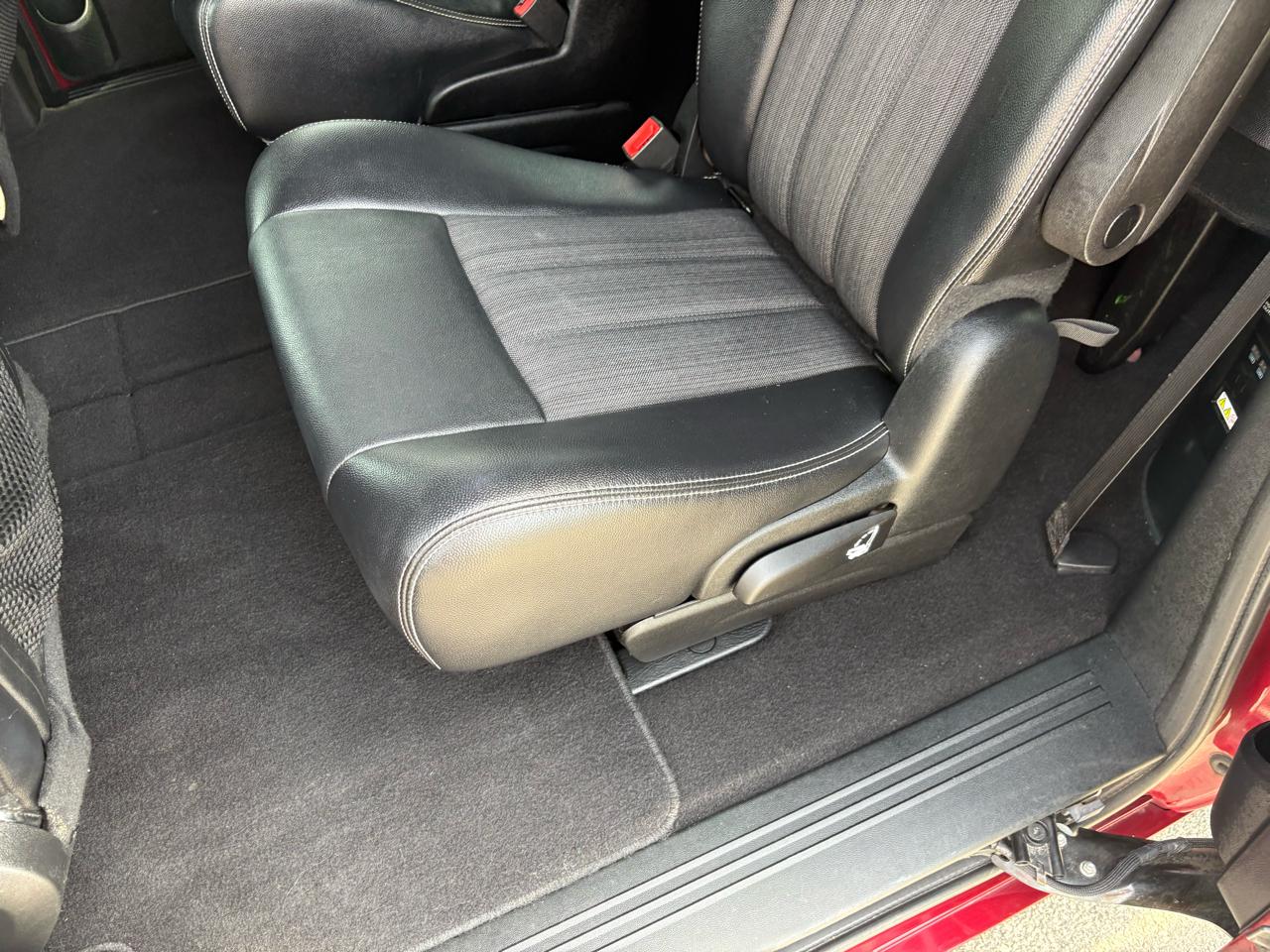 Chrysler Town & Country 4dr Wgn S 2015