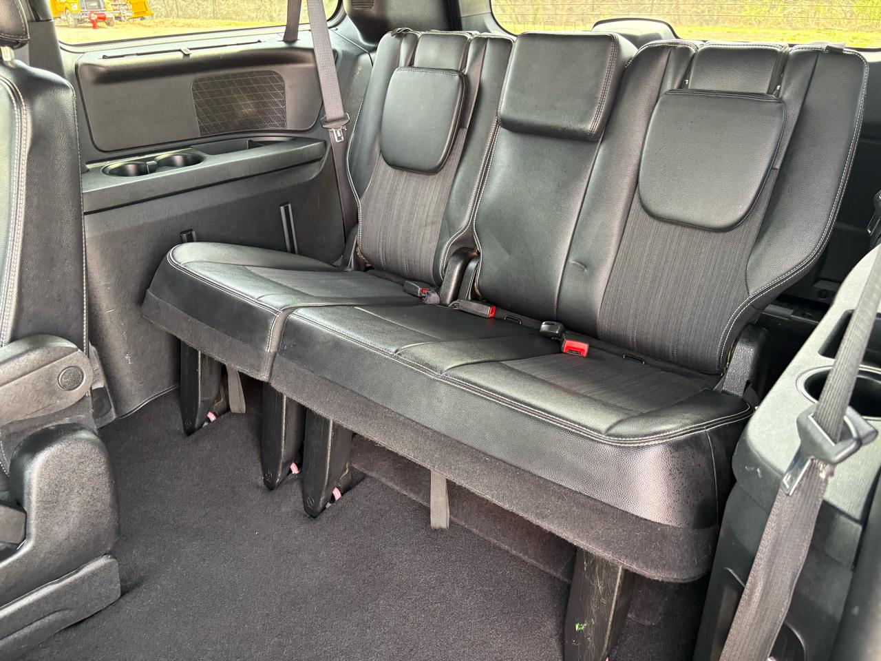 Chrysler Town & Country 4dr Wgn S 2015