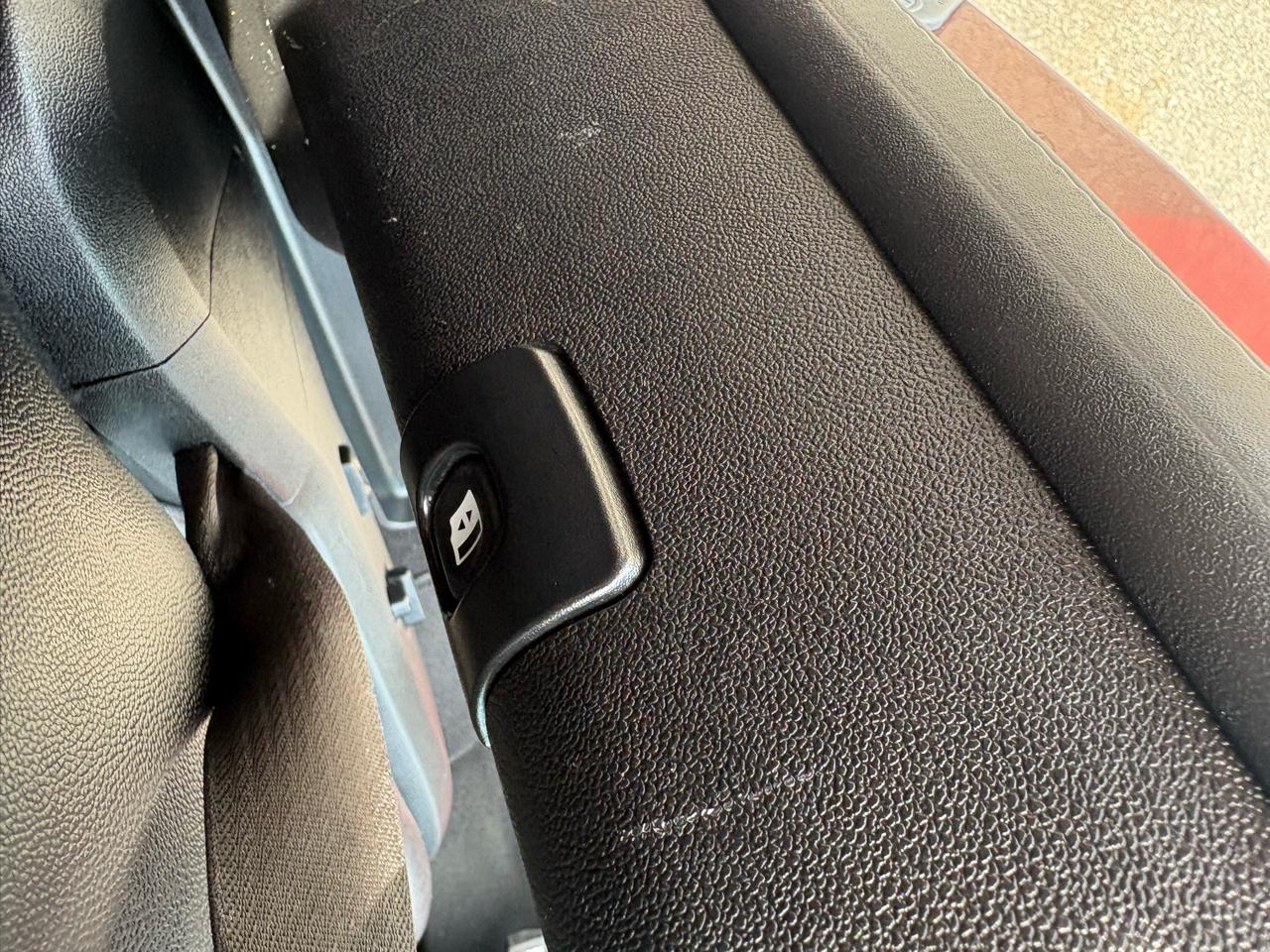 Chrysler Town & Country 4dr Wgn S 2015