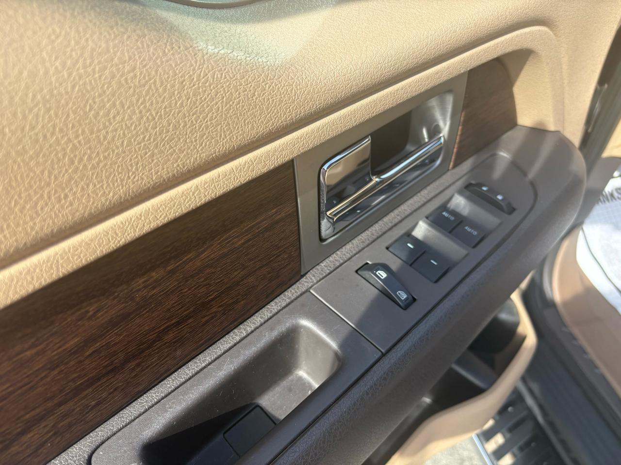 Ford F-150 4WD SuperCrew 145" Lariat 2014