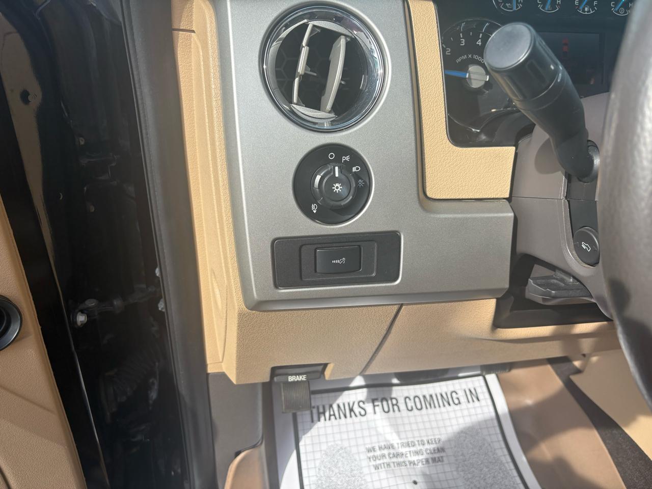 Ford F-150 4WD SuperCrew 145" Lariat 2014