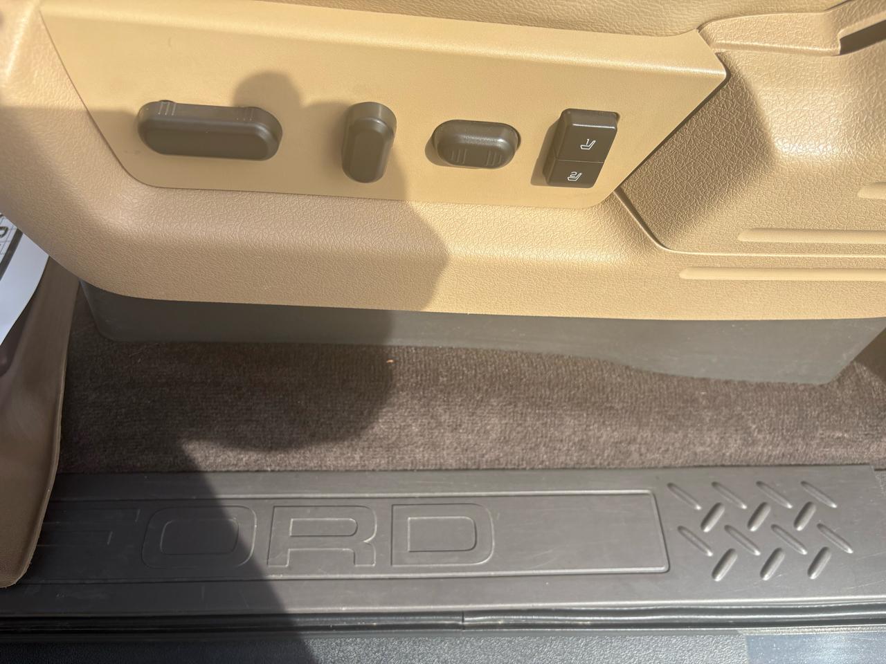 Ford F-150 4WD SuperCrew 145" Lariat 2014