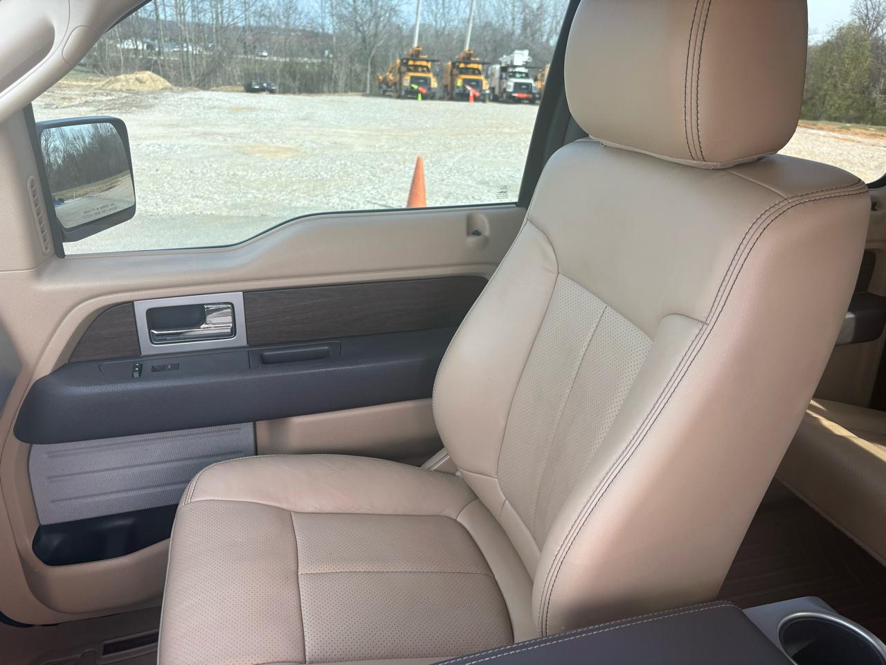 Ford F-150 4WD SuperCrew 145" Lariat 2014