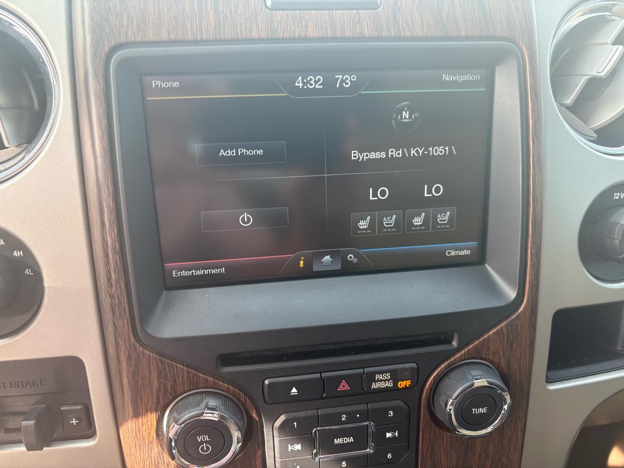 Ford F-150 4WD SuperCrew 145" Lariat 2014