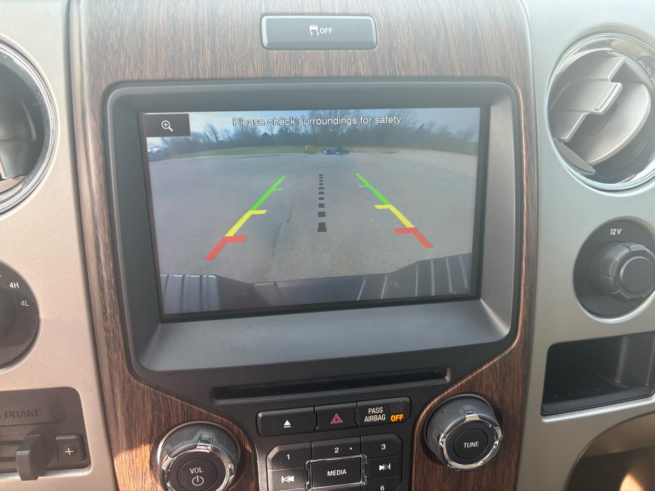 Ford F-150 4WD SuperCrew 145" Lariat 2014