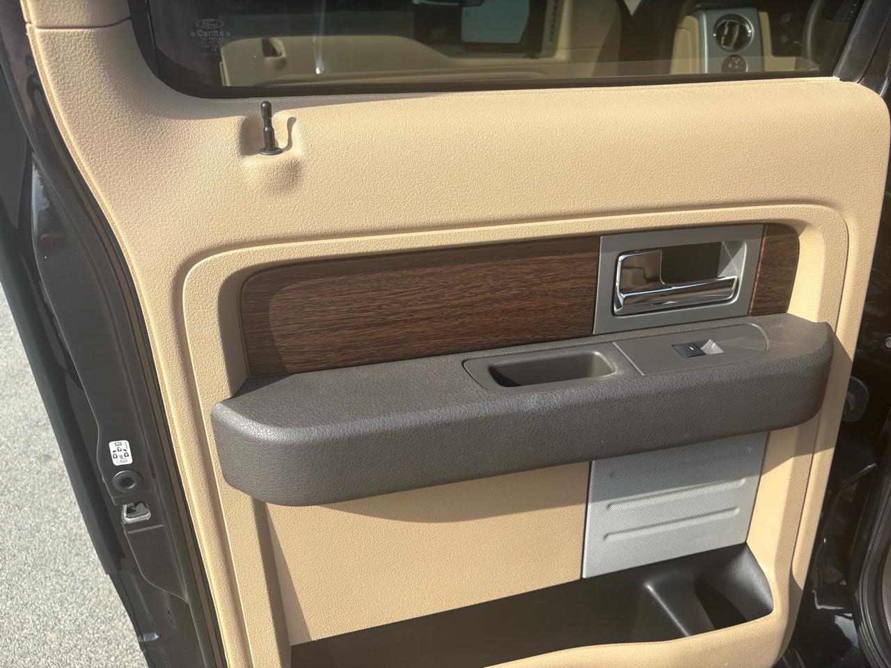 Ford F-150 4WD SuperCrew 145" Lariat 2014