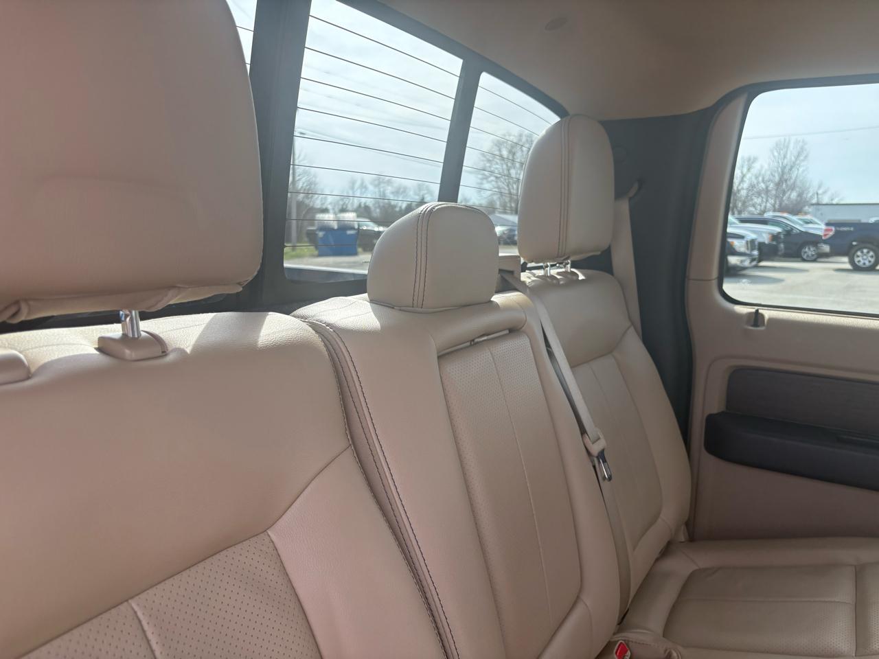 Ford F-150 4WD SuperCrew 145" Lariat 2014