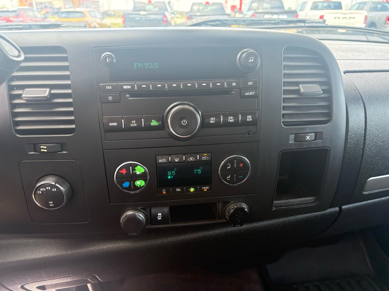 Chevrolet Silverado 1500 4WD Crew Cab 143.5" LT 2013