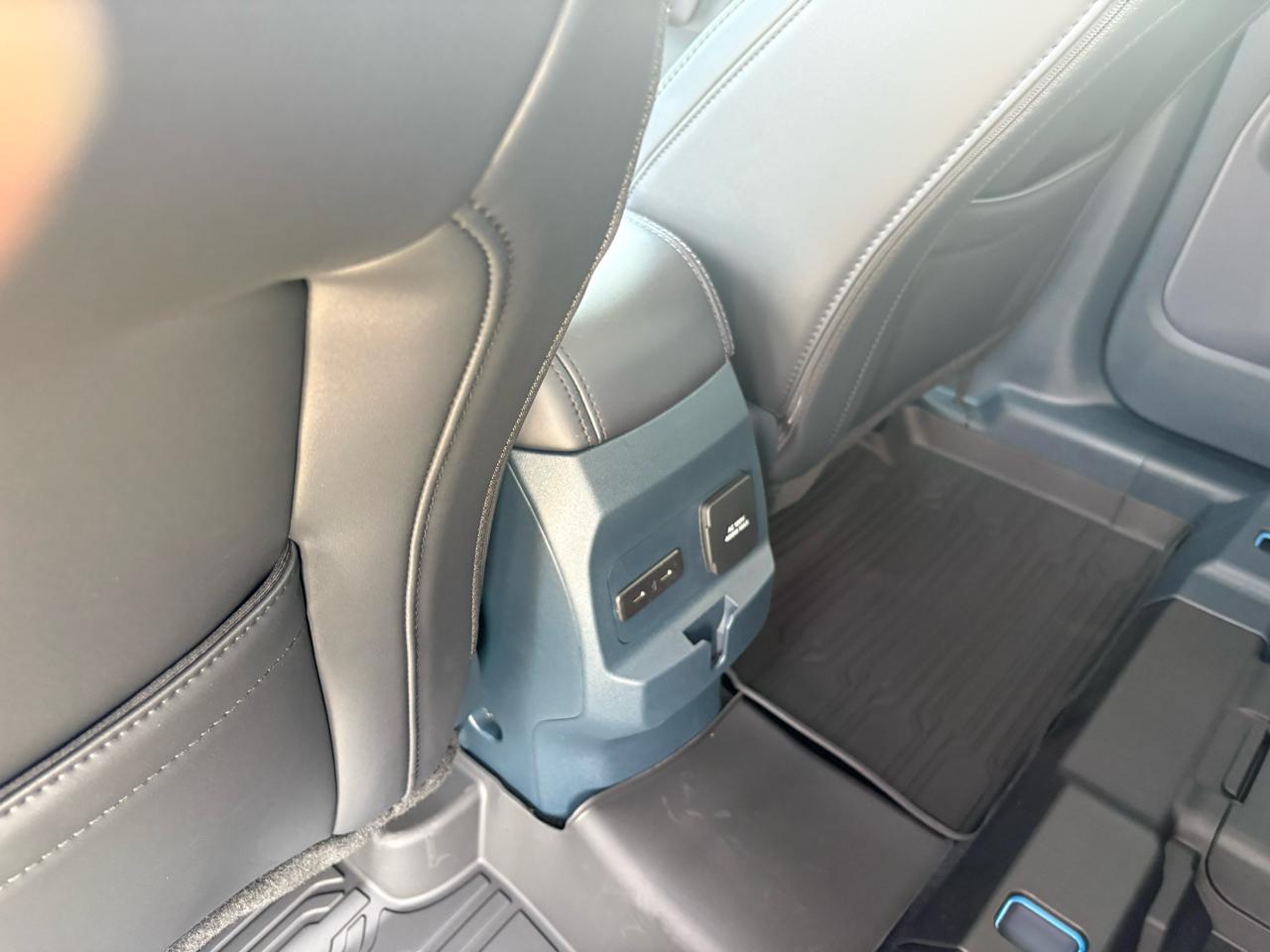 Ford Maverick Lariat AWD SuperCrew 2026