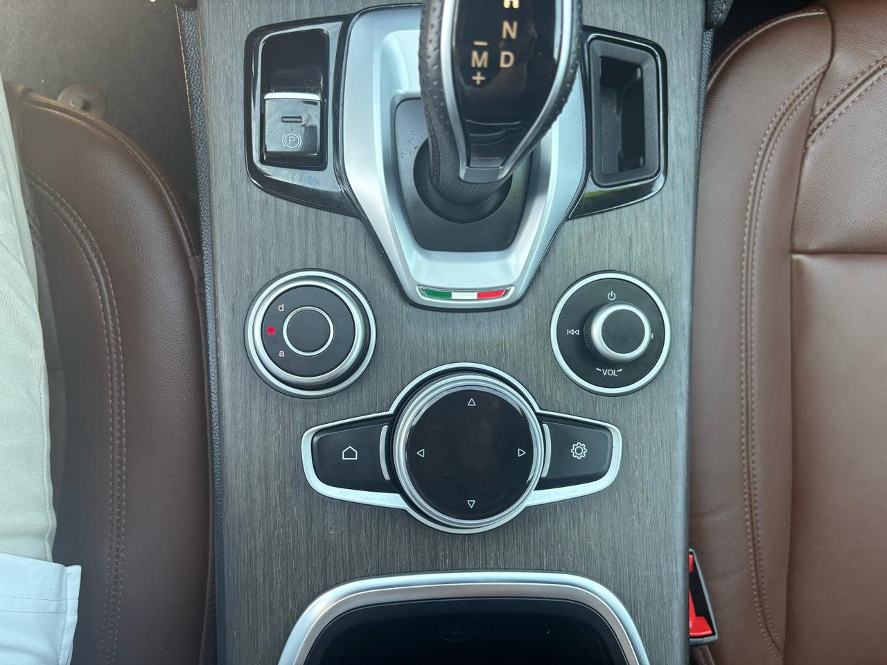 Alfa Romeo Stelvio Ti AWD 2023