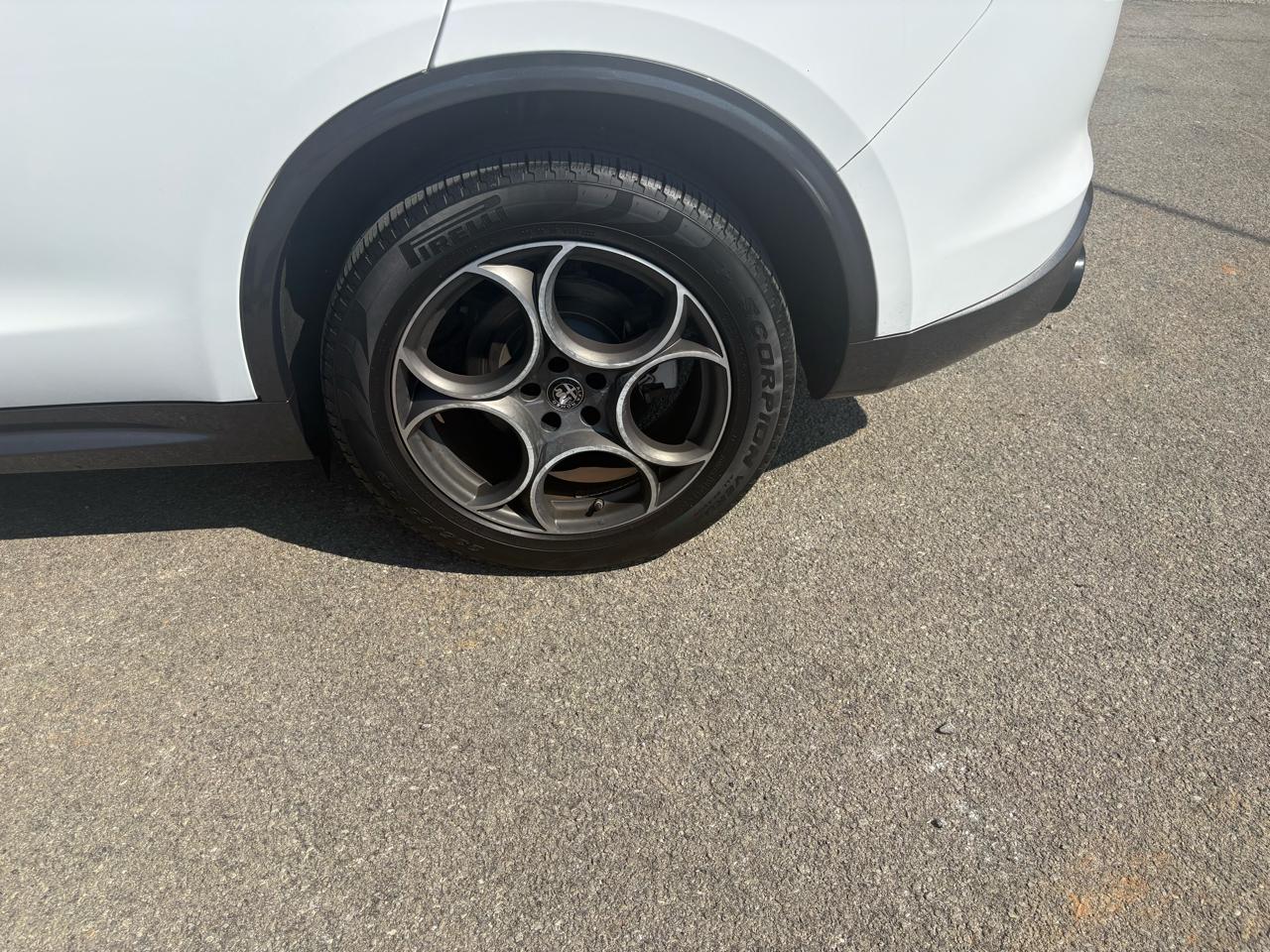 Alfa Romeo Stelvio Ti AWD 2023