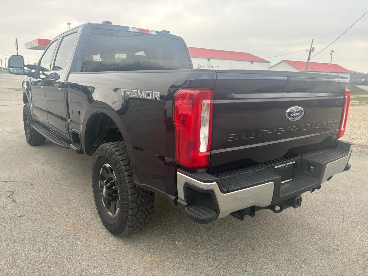 Ford Super Duty F-350 SRW XLT 4WD SuperCab 6.75' Box 2025