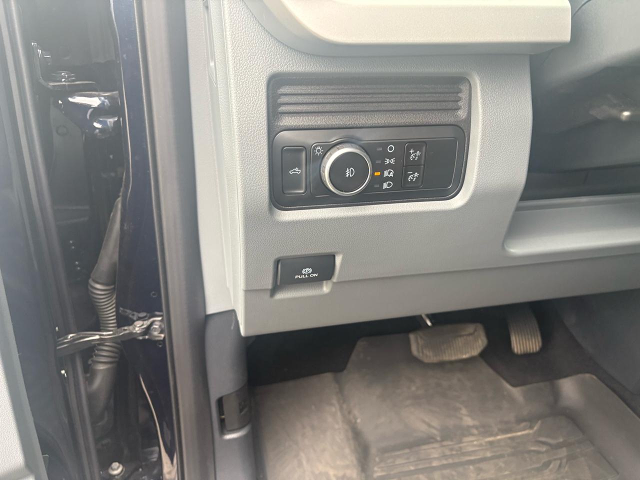 Ford Super Duty F-350 SRW XLT 4WD SuperCab 6.75' Box 2025