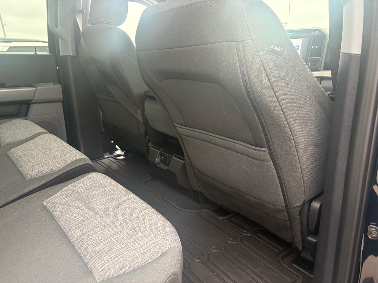 Ford Super Duty F-350 SRW XLT 4WD SuperCab 6.75' Box 2025