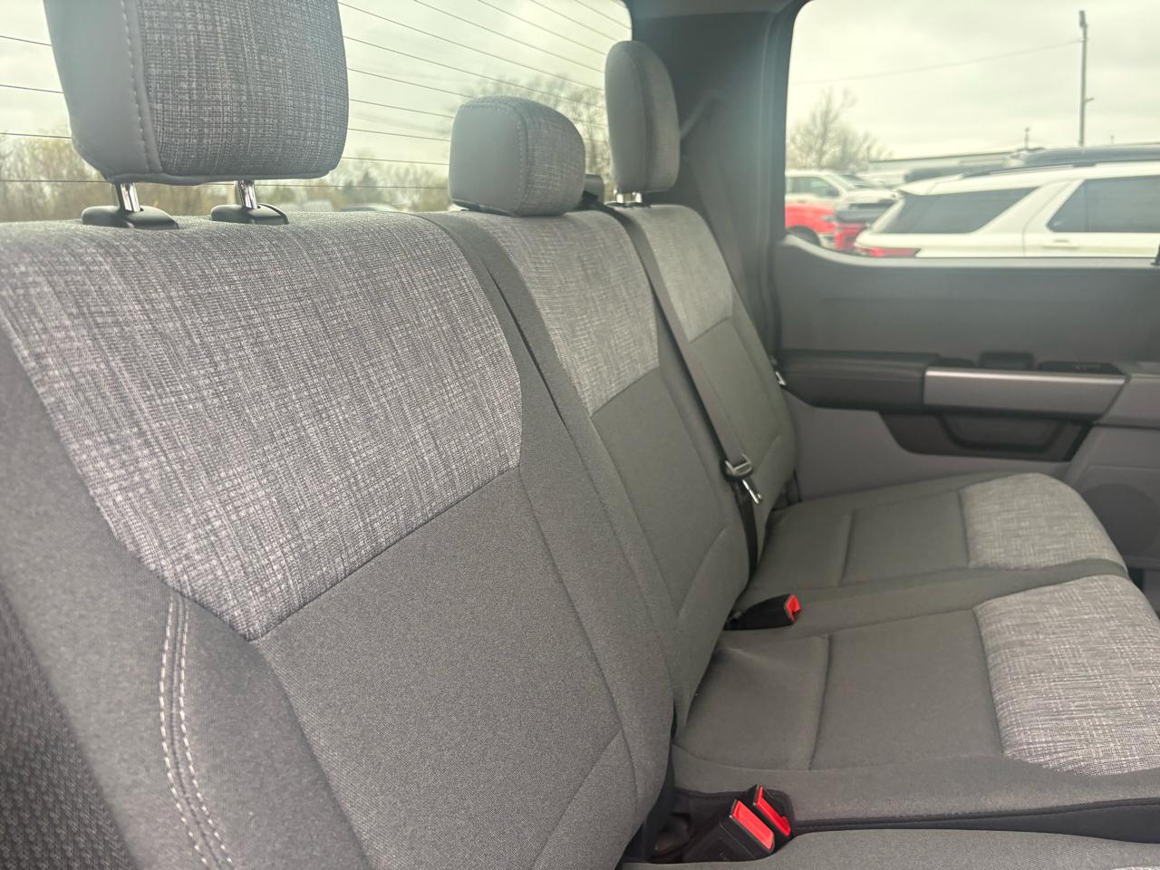 Ford Super Duty F-350 SRW XLT 4WD SuperCab 6.75' Box 2025