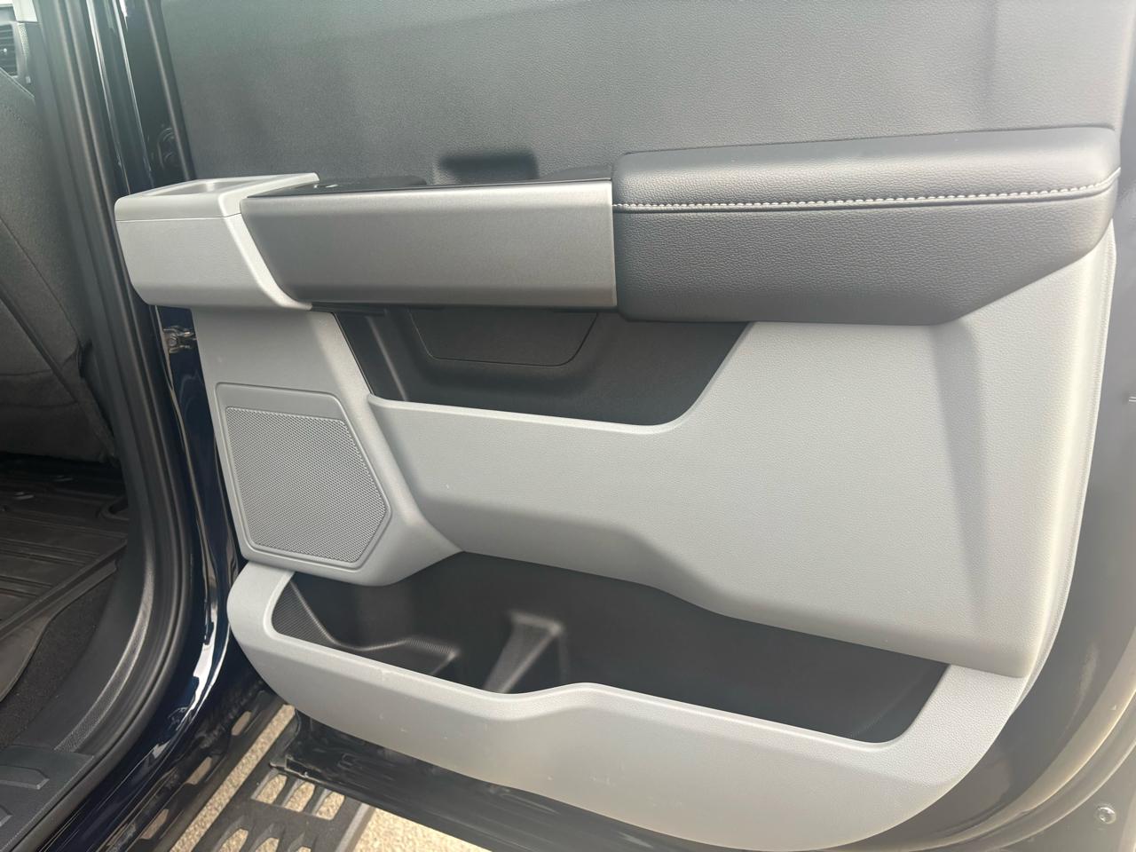 Ford Super Duty F-350 SRW XLT 4WD SuperCab 6.75' Box 2025