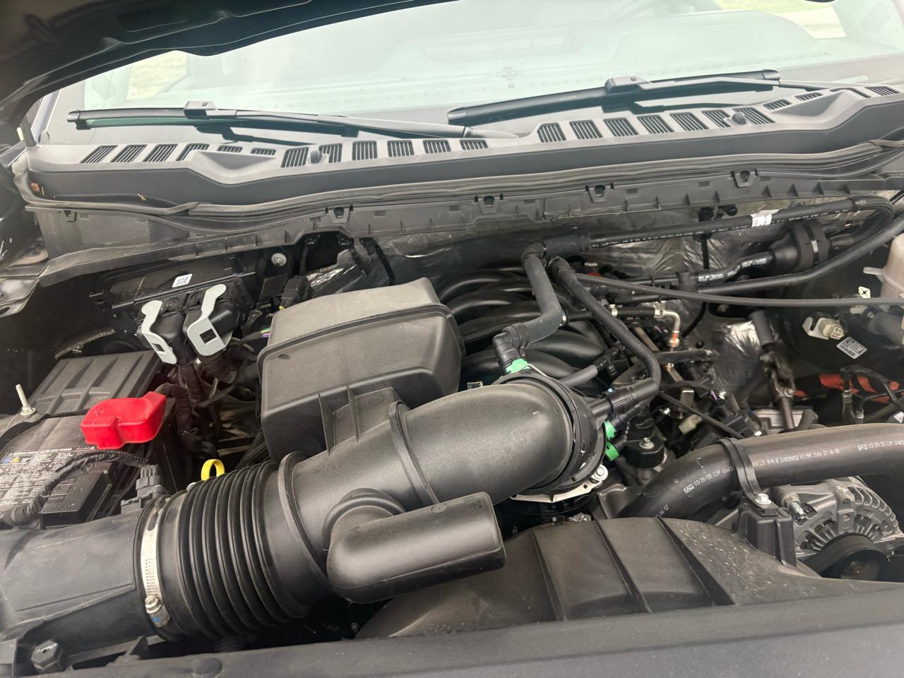 Ford Super Duty F-350 SRW XLT 4WD SuperCab 6.75' Box 2025