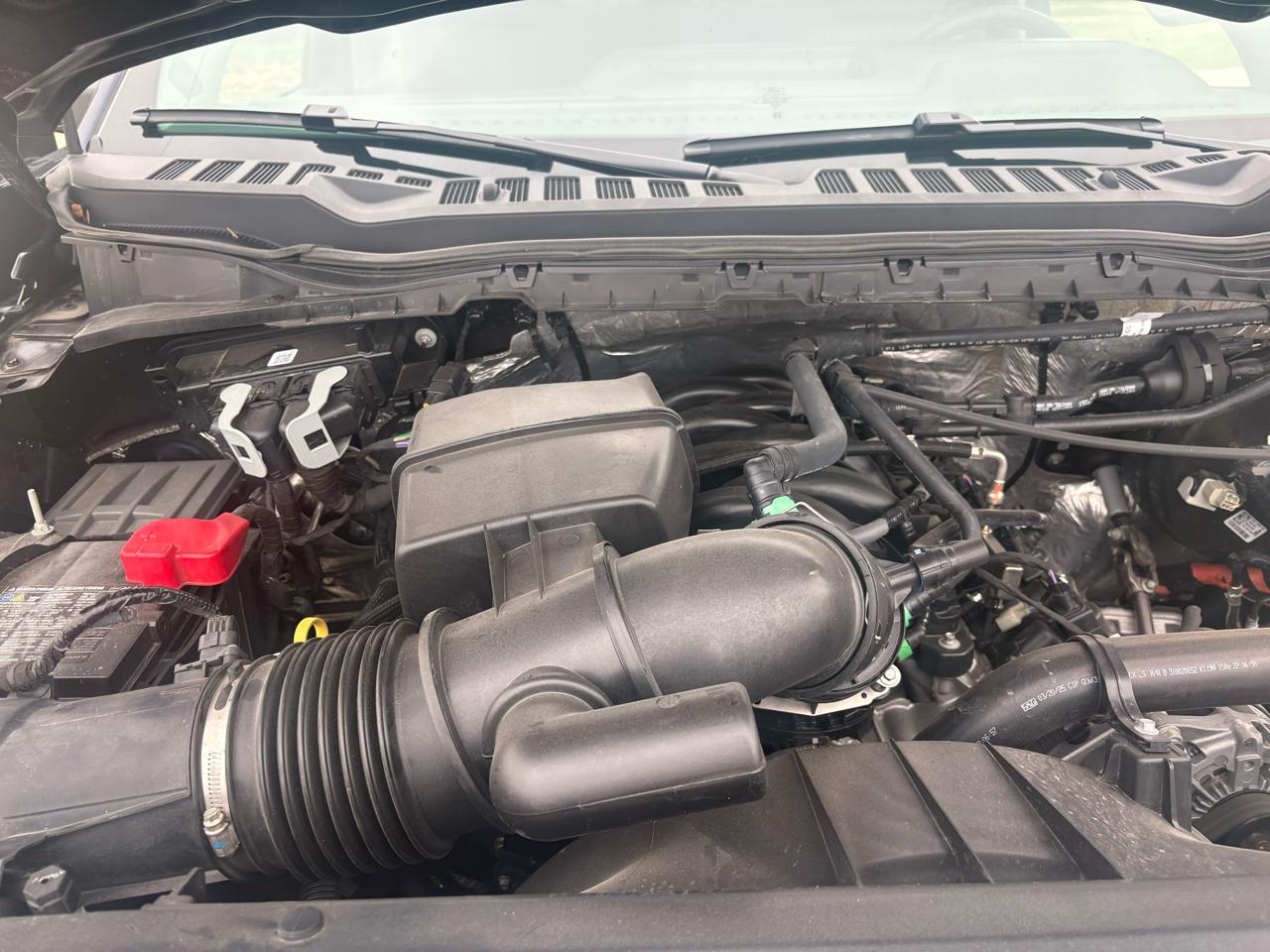 Ford Super Duty F-350 SRW XLT 4WD SuperCab 6.75' Box 2025