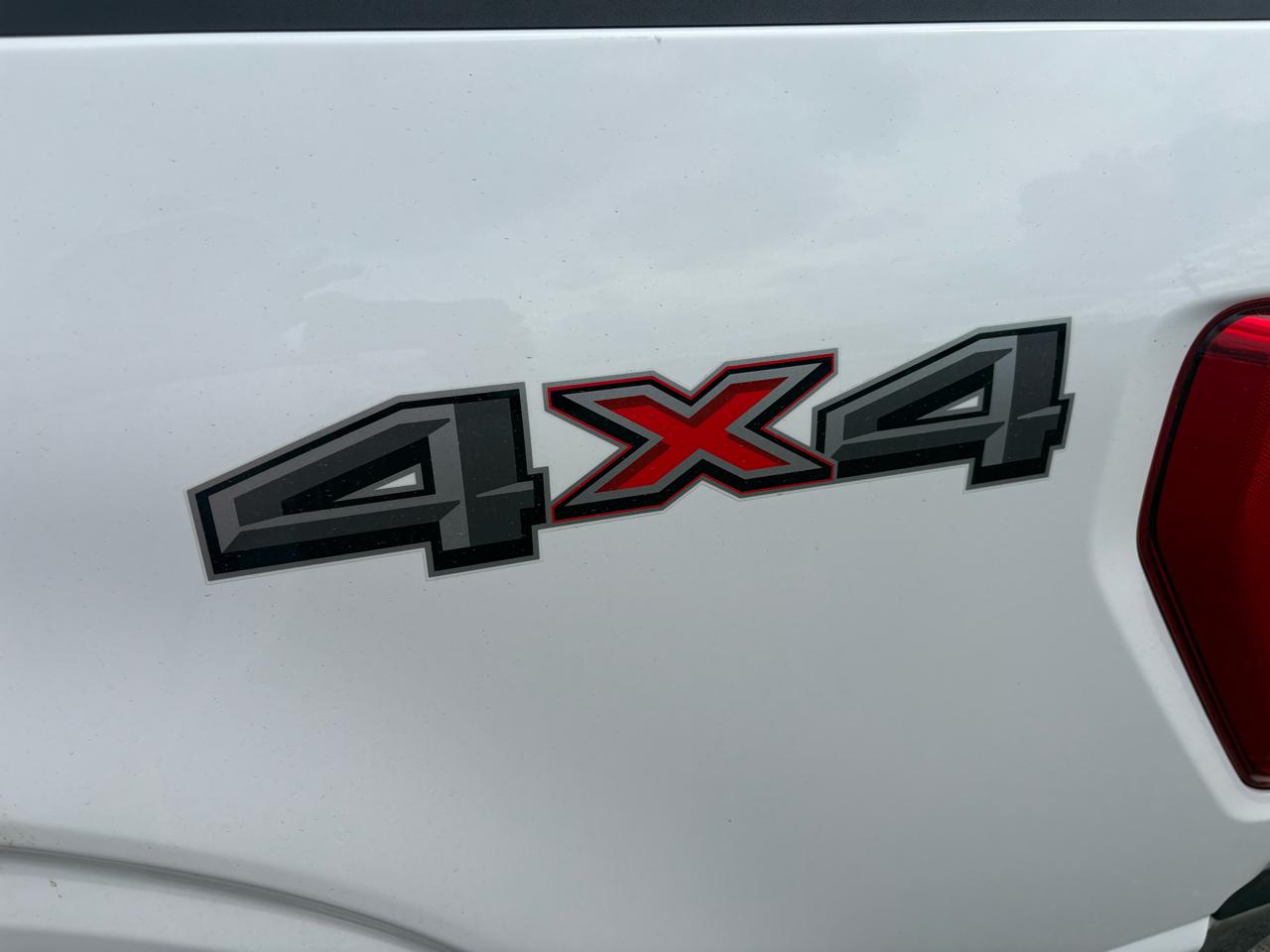 Ford F-150 4WD SuperCab 133" XLT 2021