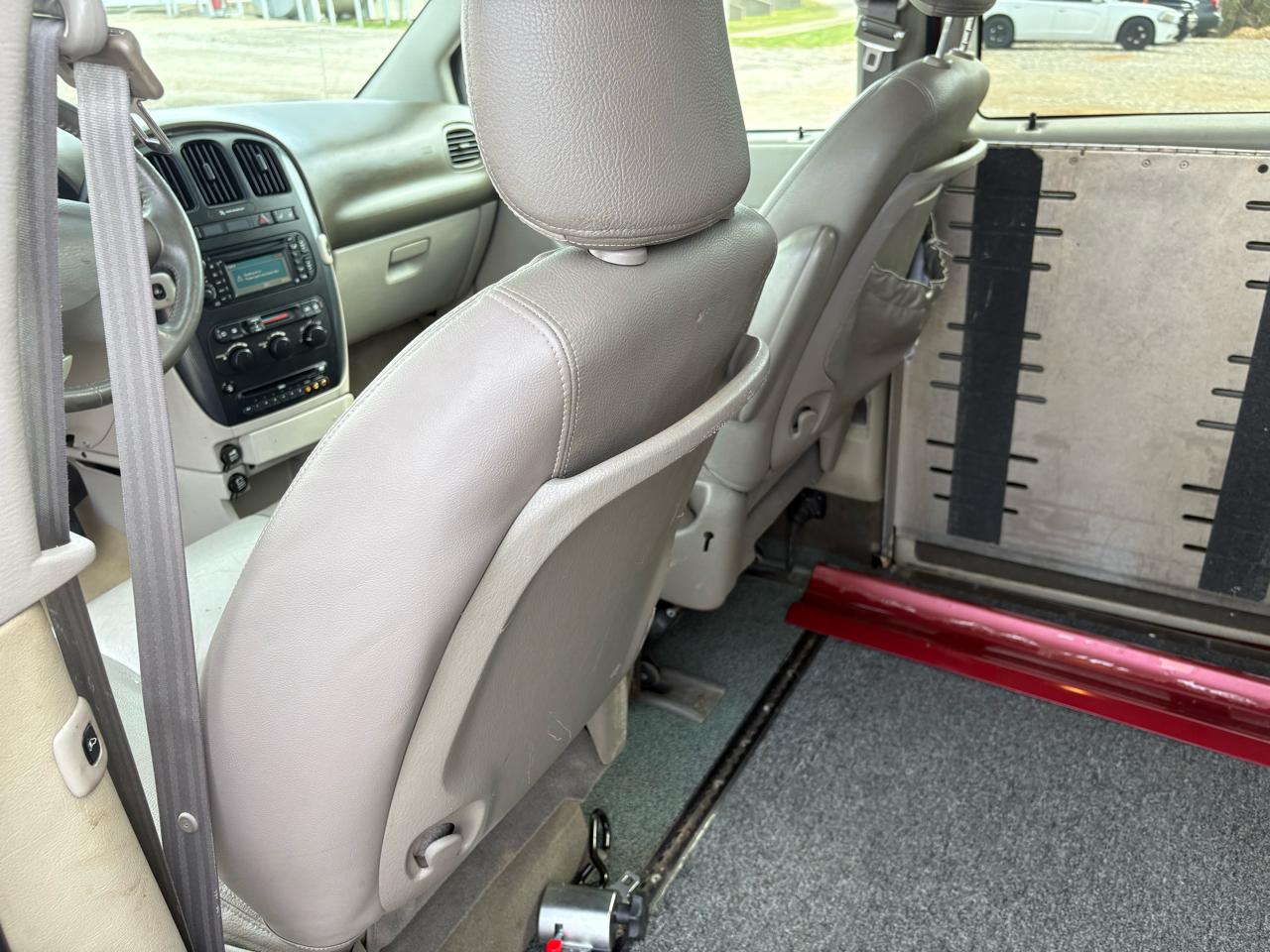 Dodge Caravan 4dr Grand SXT 2005