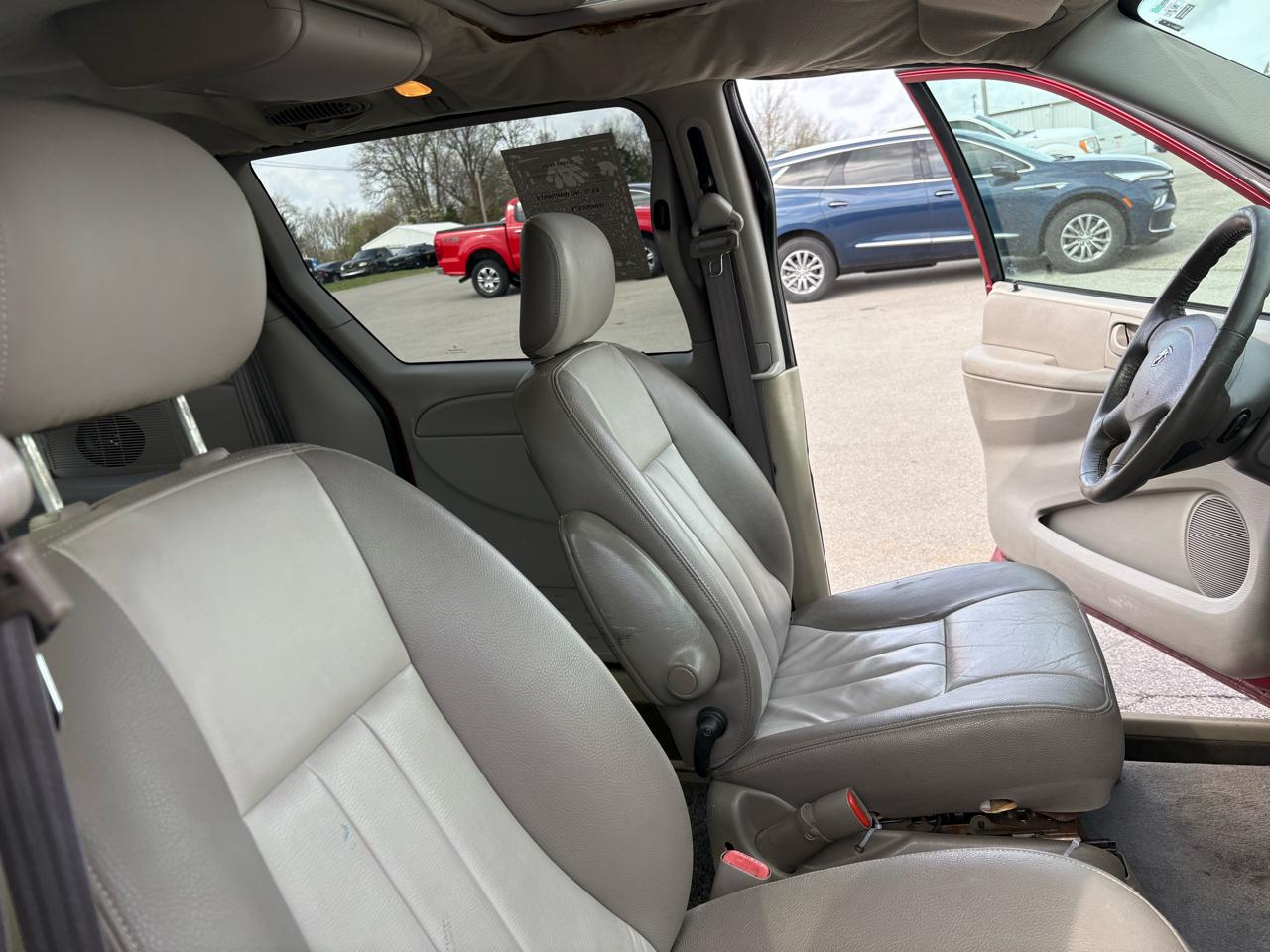 Dodge Caravan 4dr Grand SXT 2005