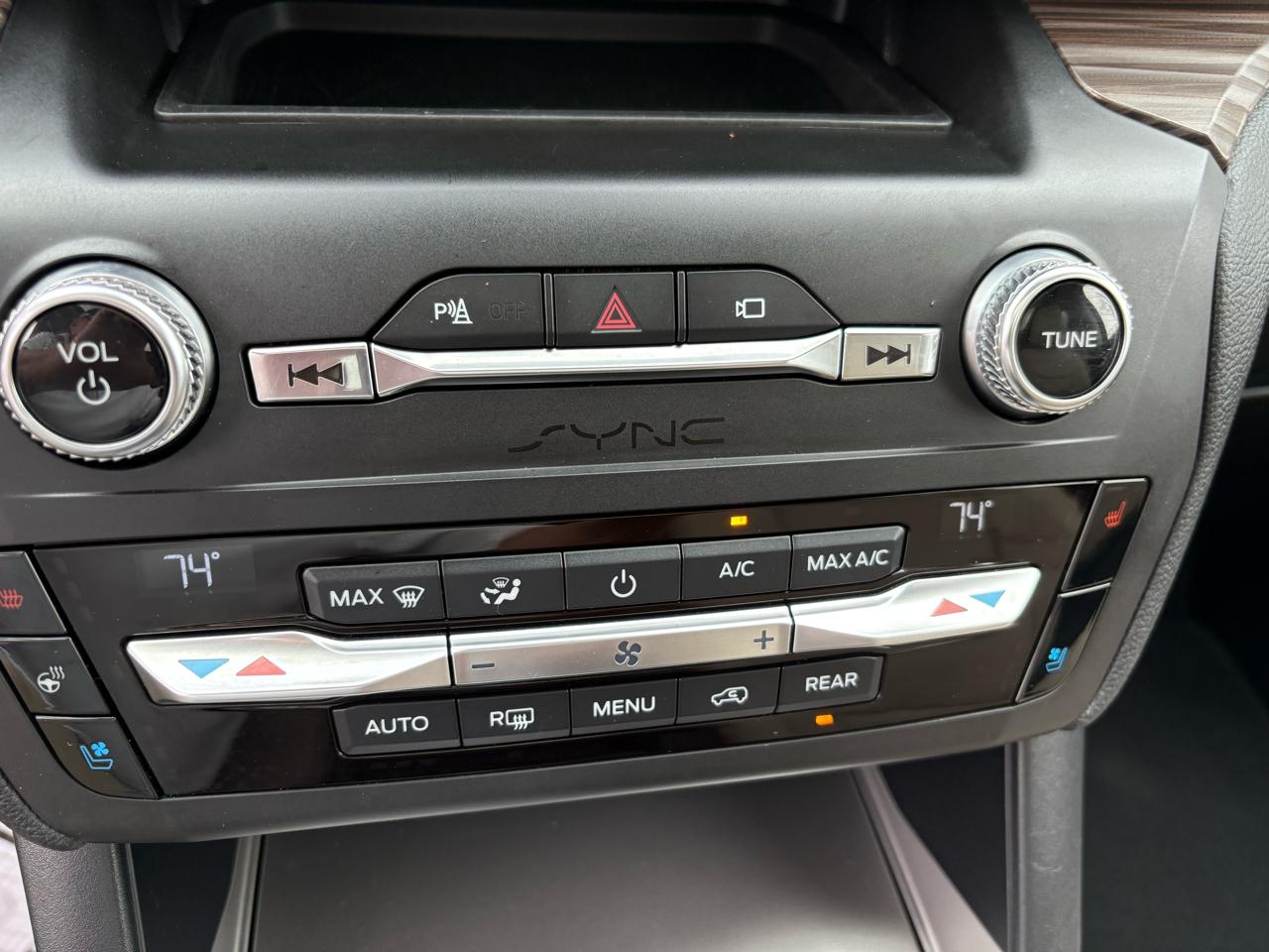 Ford Explorer Limited RWD 2020