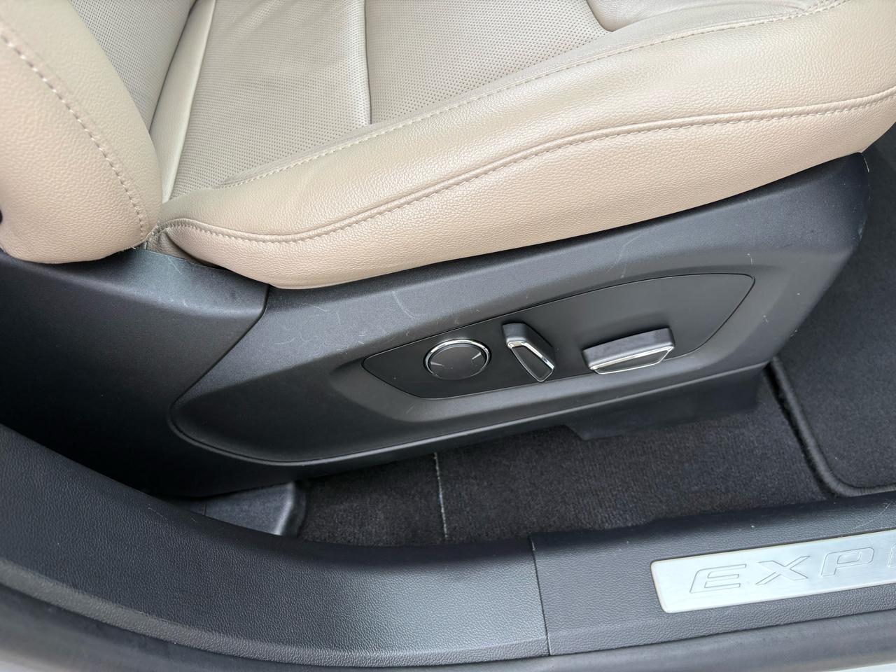 Ford Explorer Limited RWD 2020