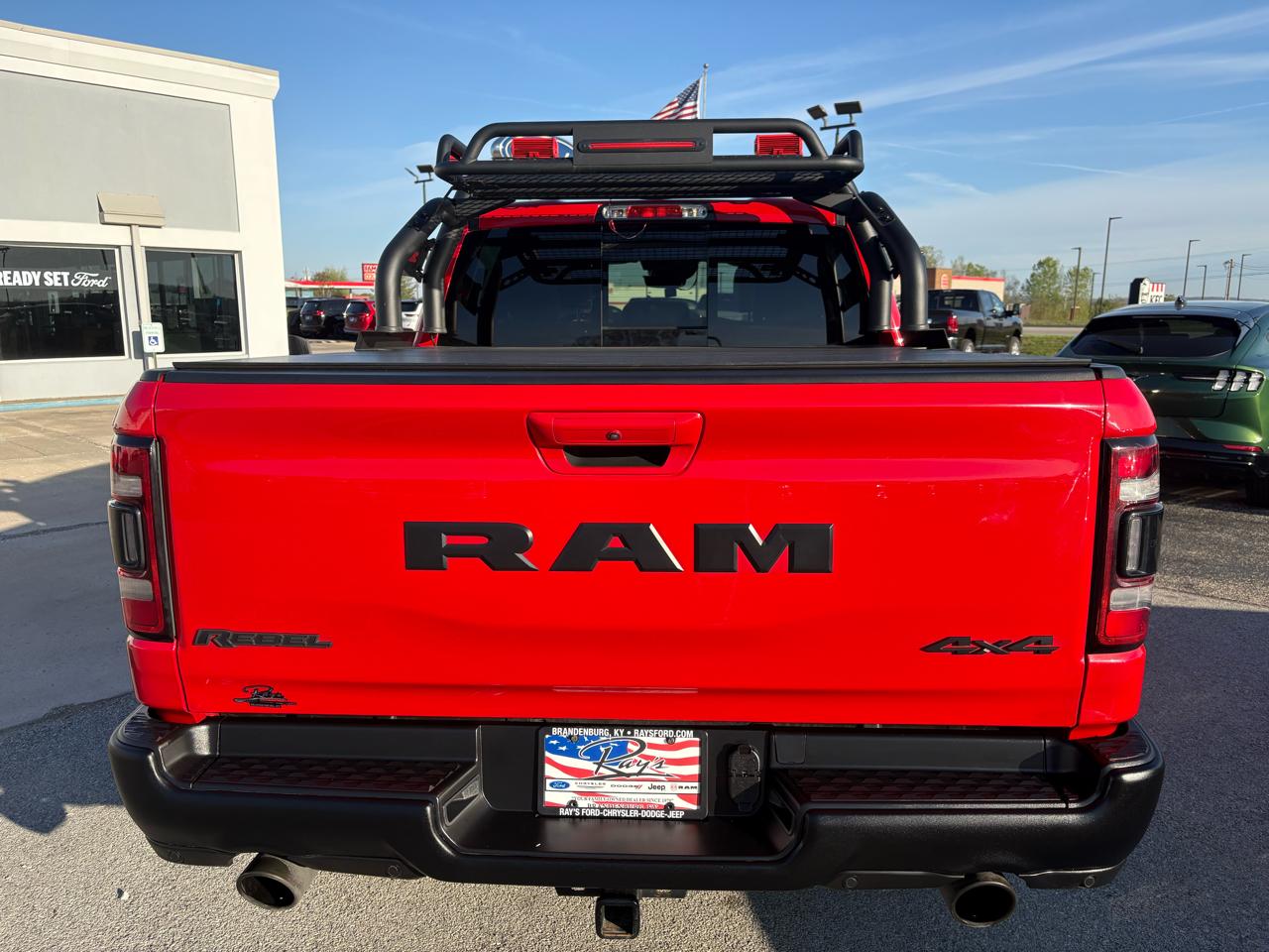 RAM 1500 4WD Crew Cab 140.5" Rebel 2022