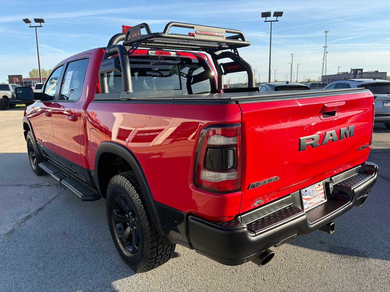 RAM 1500 4WD Crew Cab 140.5" Rebel 2022