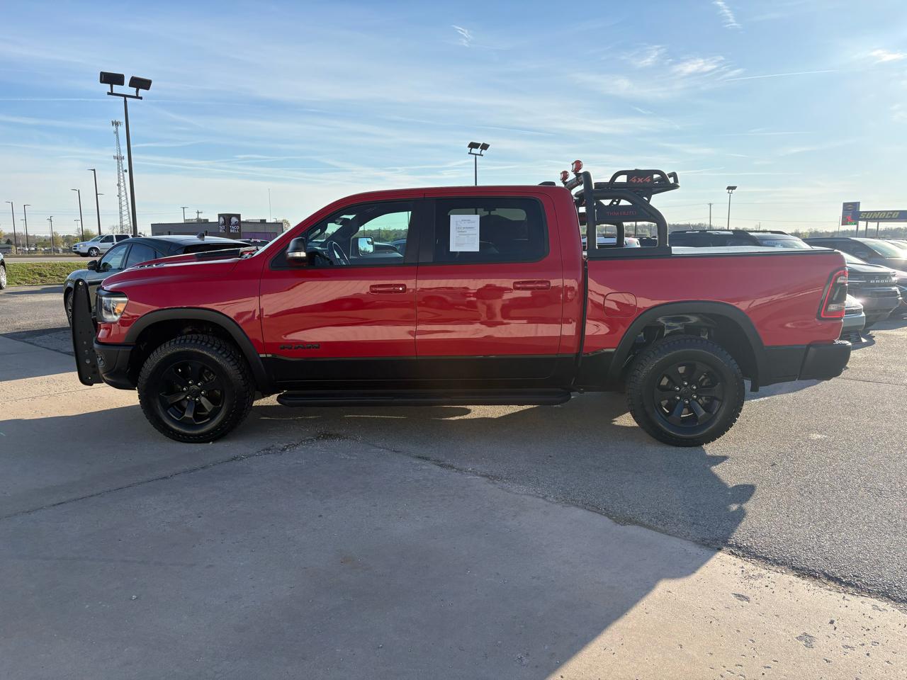 RAM 1500 4WD Crew Cab 140.5" Rebel 2022