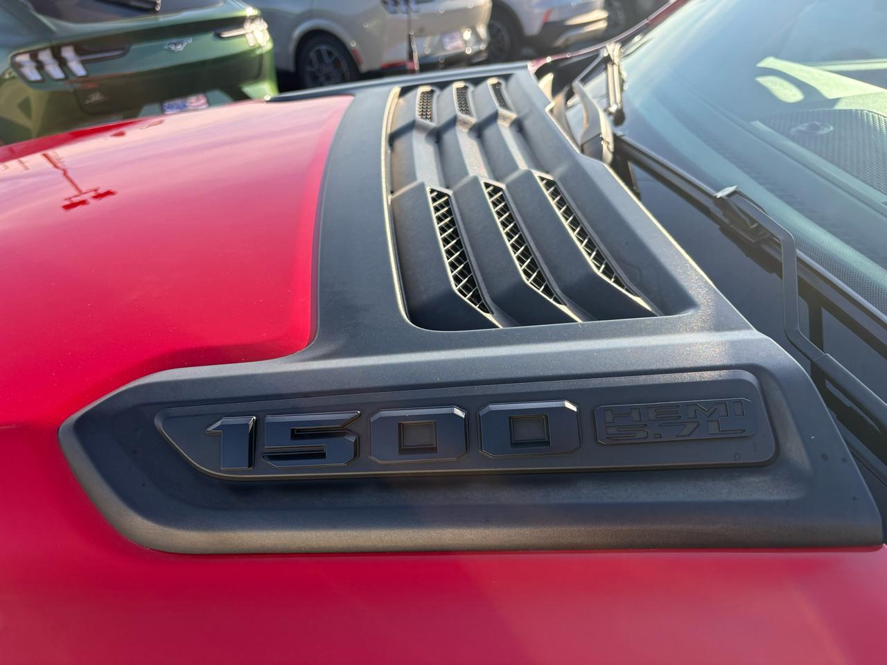 RAM 1500 4WD Crew Cab 140.5" Rebel 2022