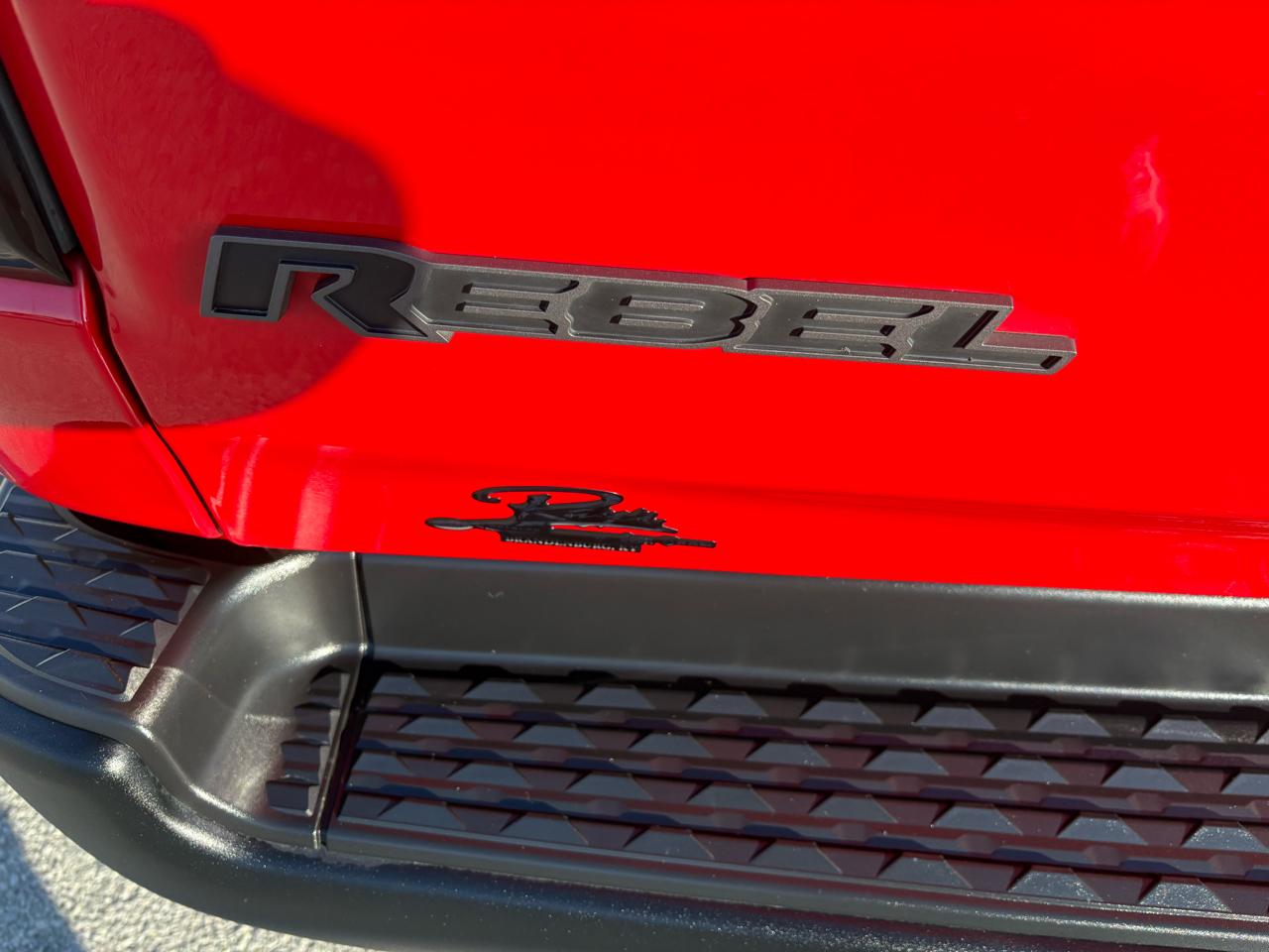 RAM 1500 4WD Crew Cab 140.5" Rebel 2022