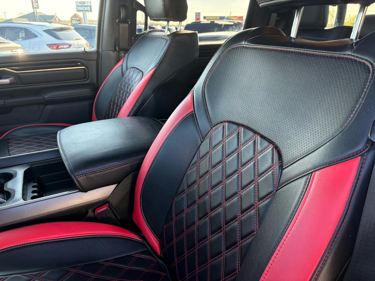 RAM 1500 4WD Crew Cab 140.5" Rebel 2022