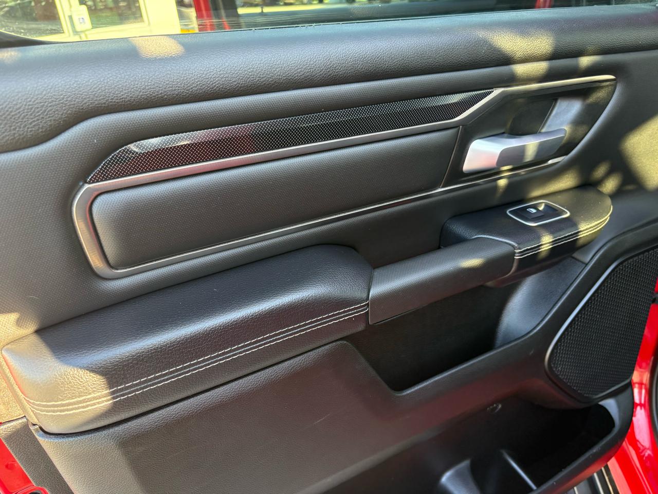 RAM 1500 4WD Crew Cab 140.5" Rebel 2022