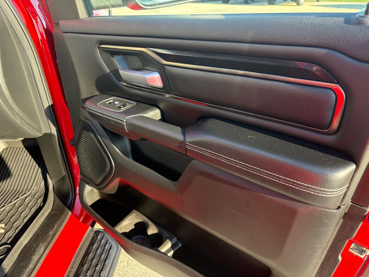 RAM 1500 4WD Crew Cab 140.5" Rebel 2022