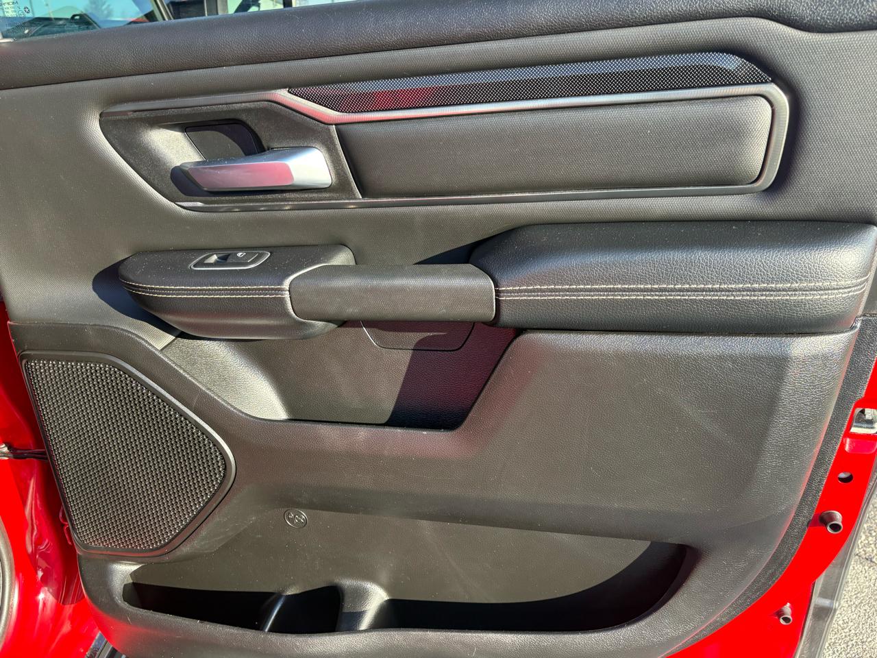 RAM 1500 4WD Crew Cab 140.5" Rebel 2022