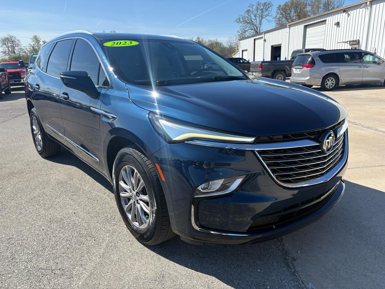 Buick Enclave AWD 4dr Essence 2023