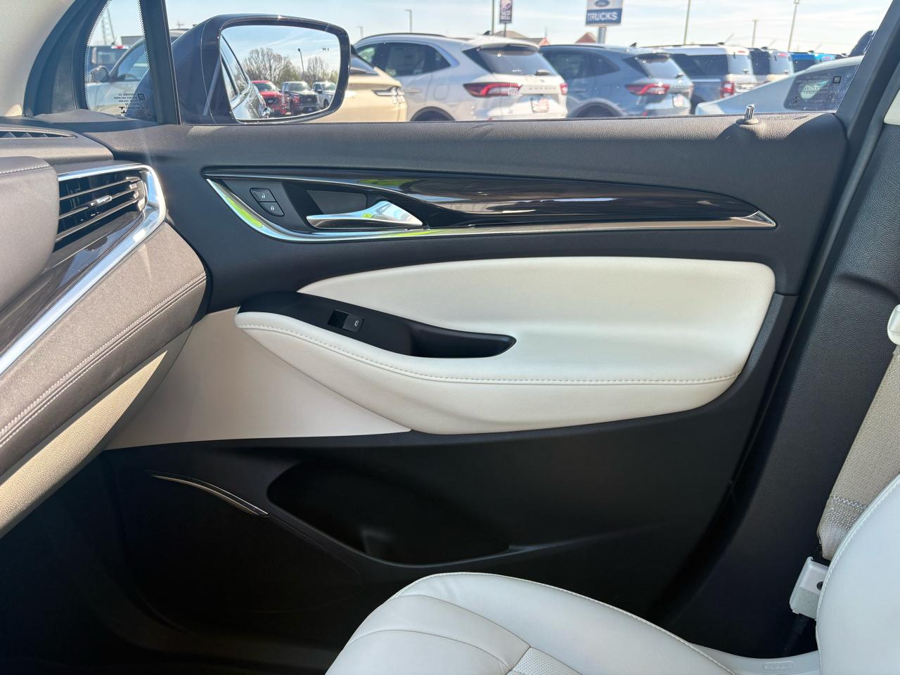 Buick Enclave AWD 4dr Essence 2023