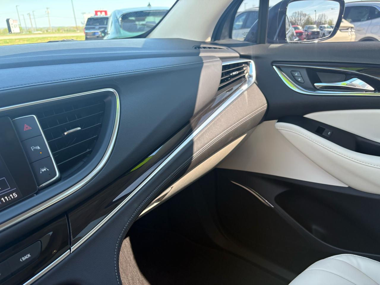 Buick Enclave AWD 4dr Essence 2023