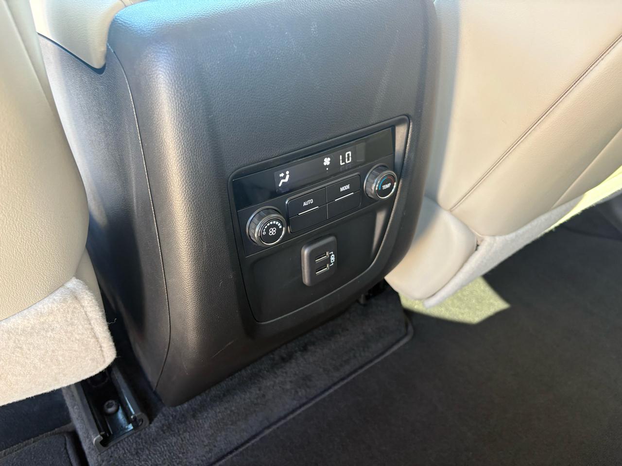 Buick Enclave AWD 4dr Essence 2023