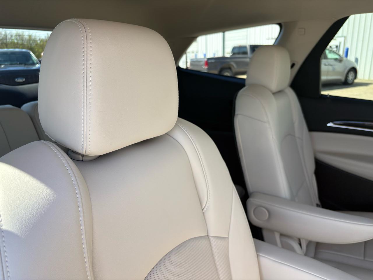 Buick Enclave AWD 4dr Essence 2023