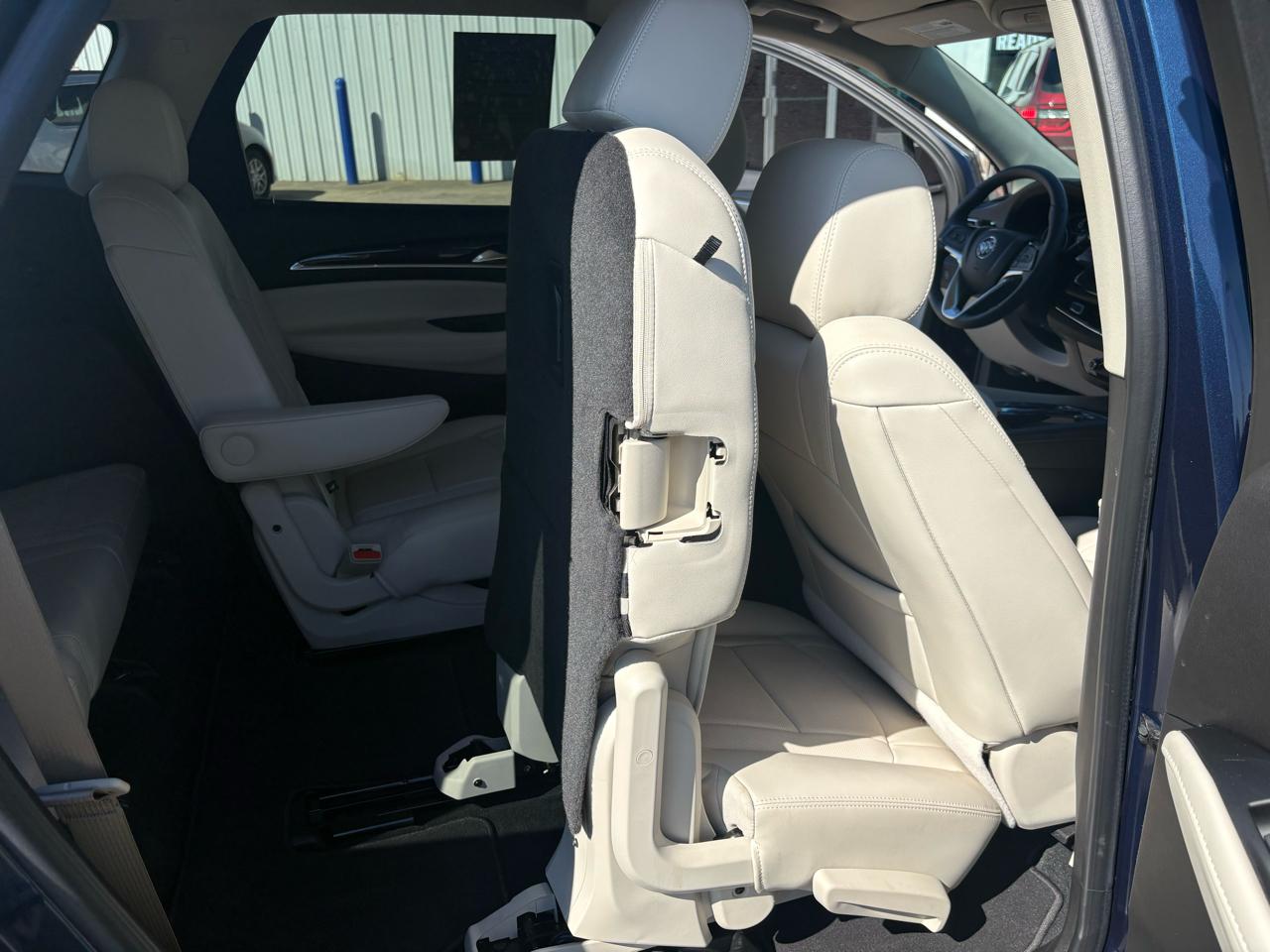 Buick Enclave AWD 4dr Essence 2023