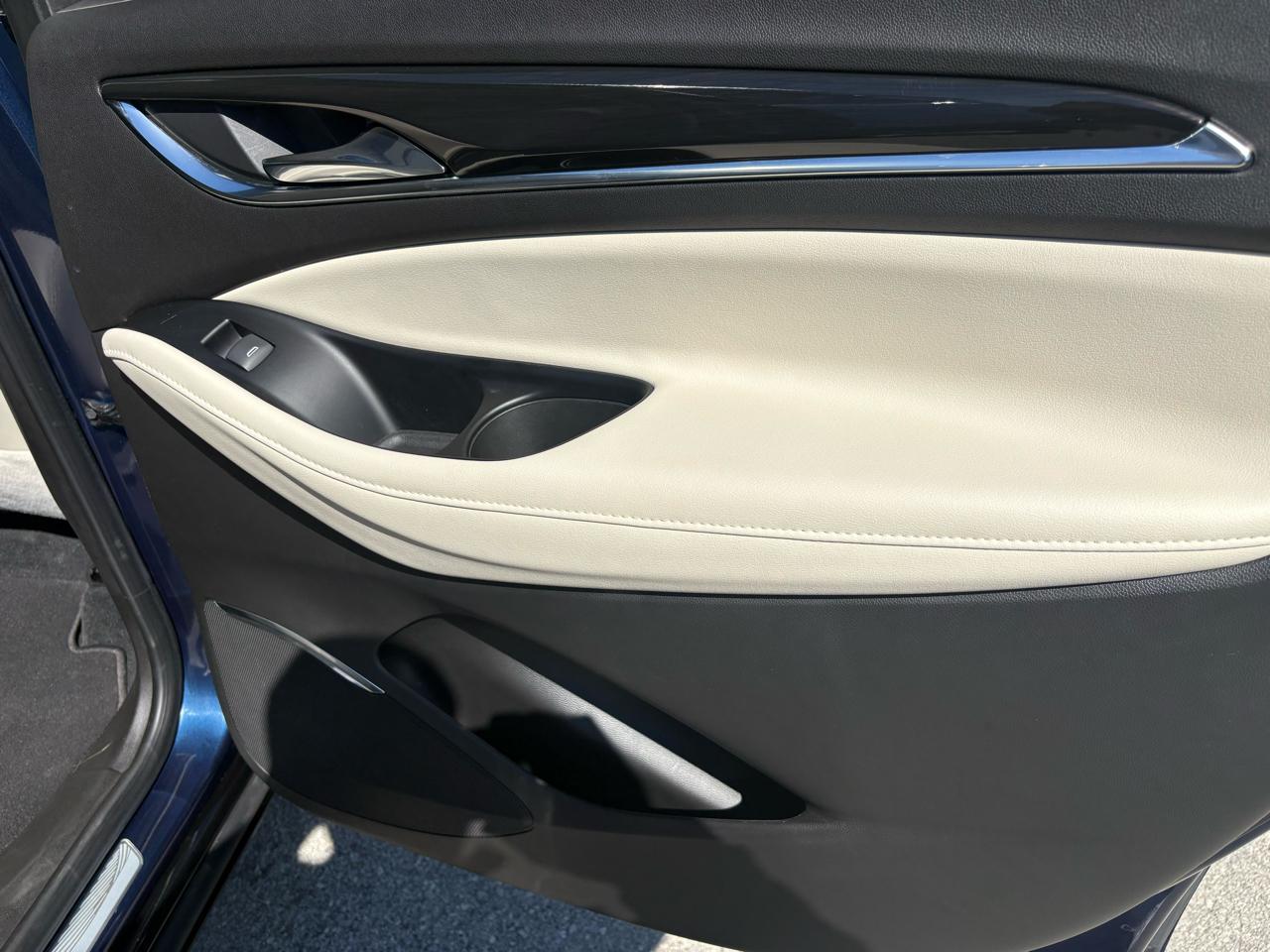 Buick Enclave AWD 4dr Essence 2023