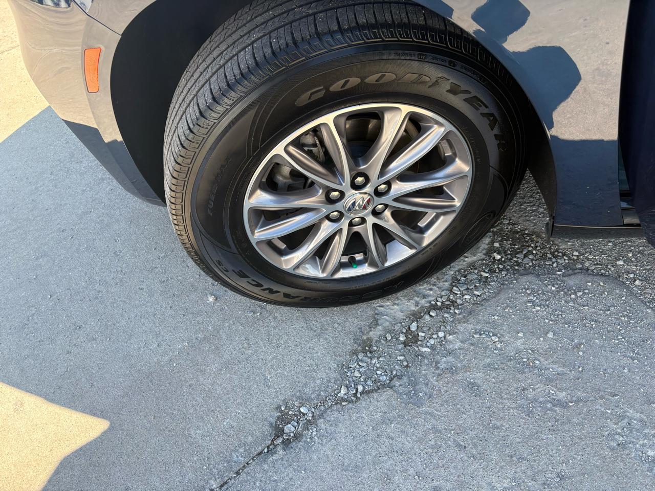 Buick Enclave AWD 4dr Essence 2023