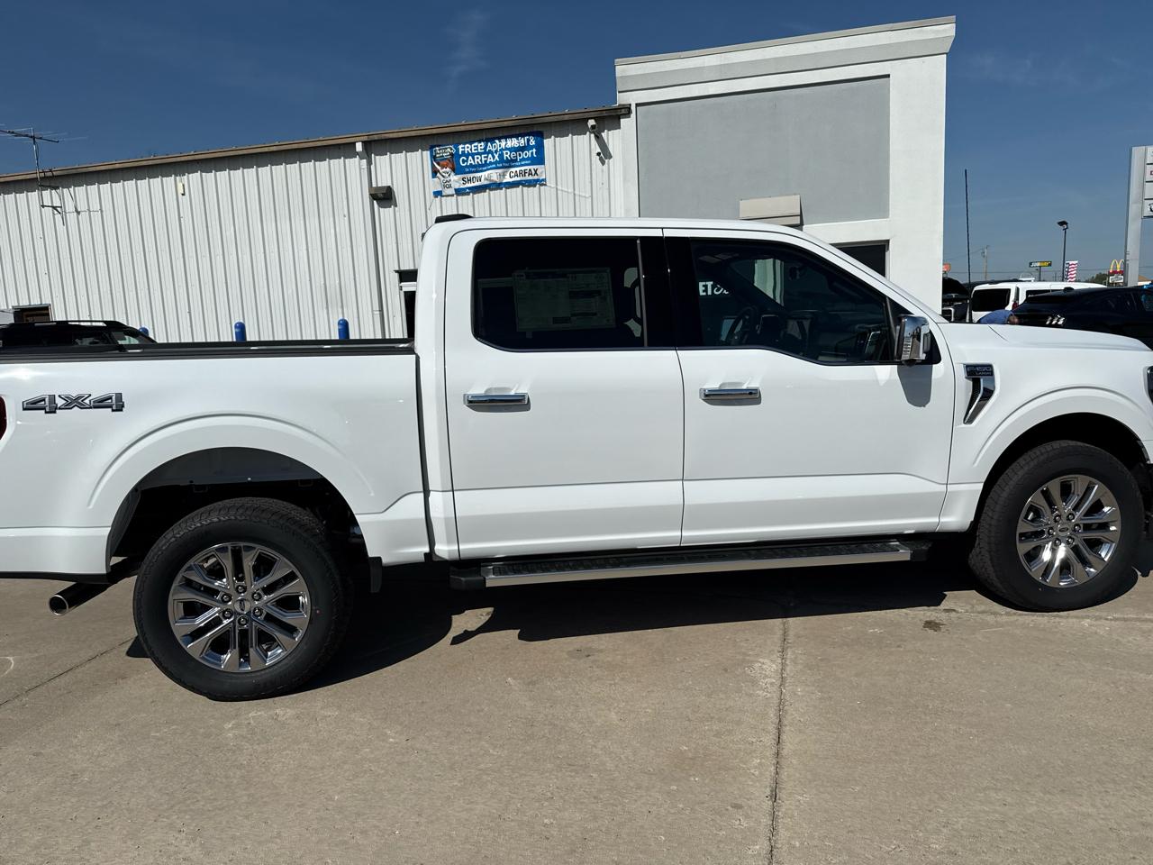 Ford F-150 Lariat 4WD SuperCrew 5.5' Box 2026