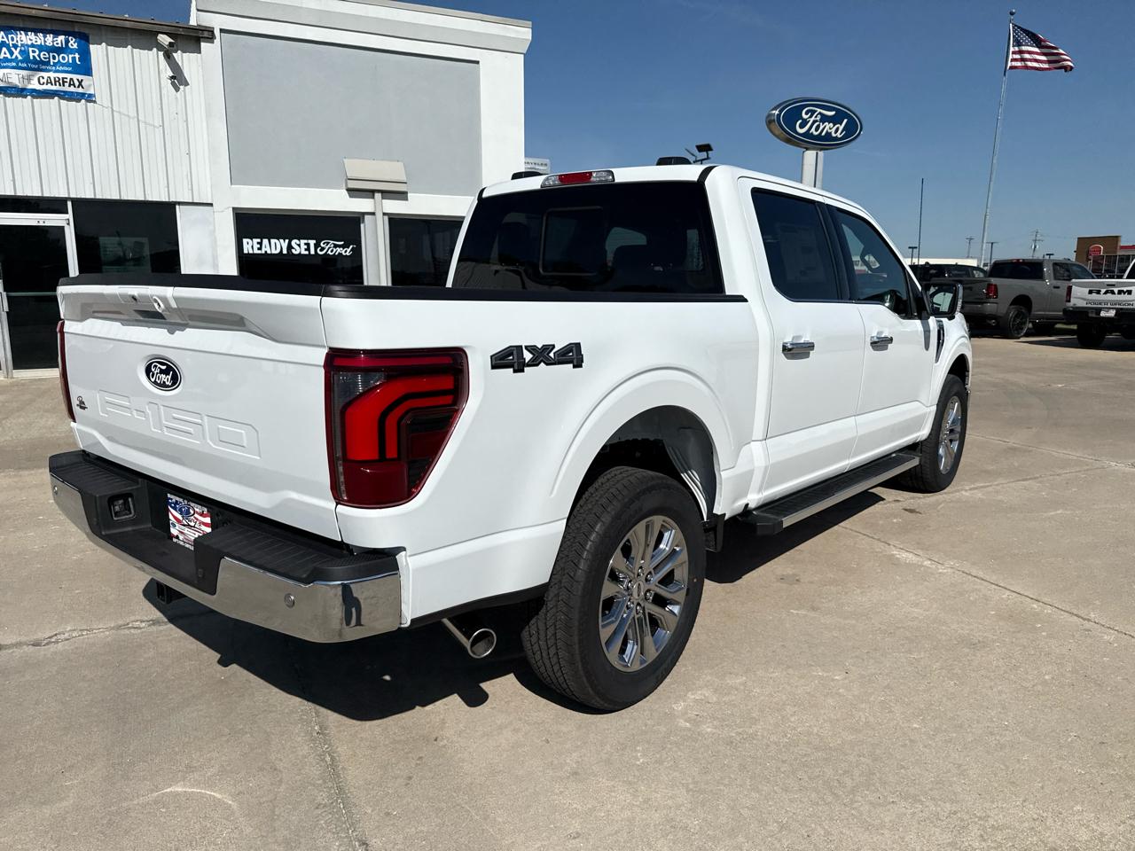 Ford F-150 Lariat 4WD SuperCrew 5.5' Box 2026