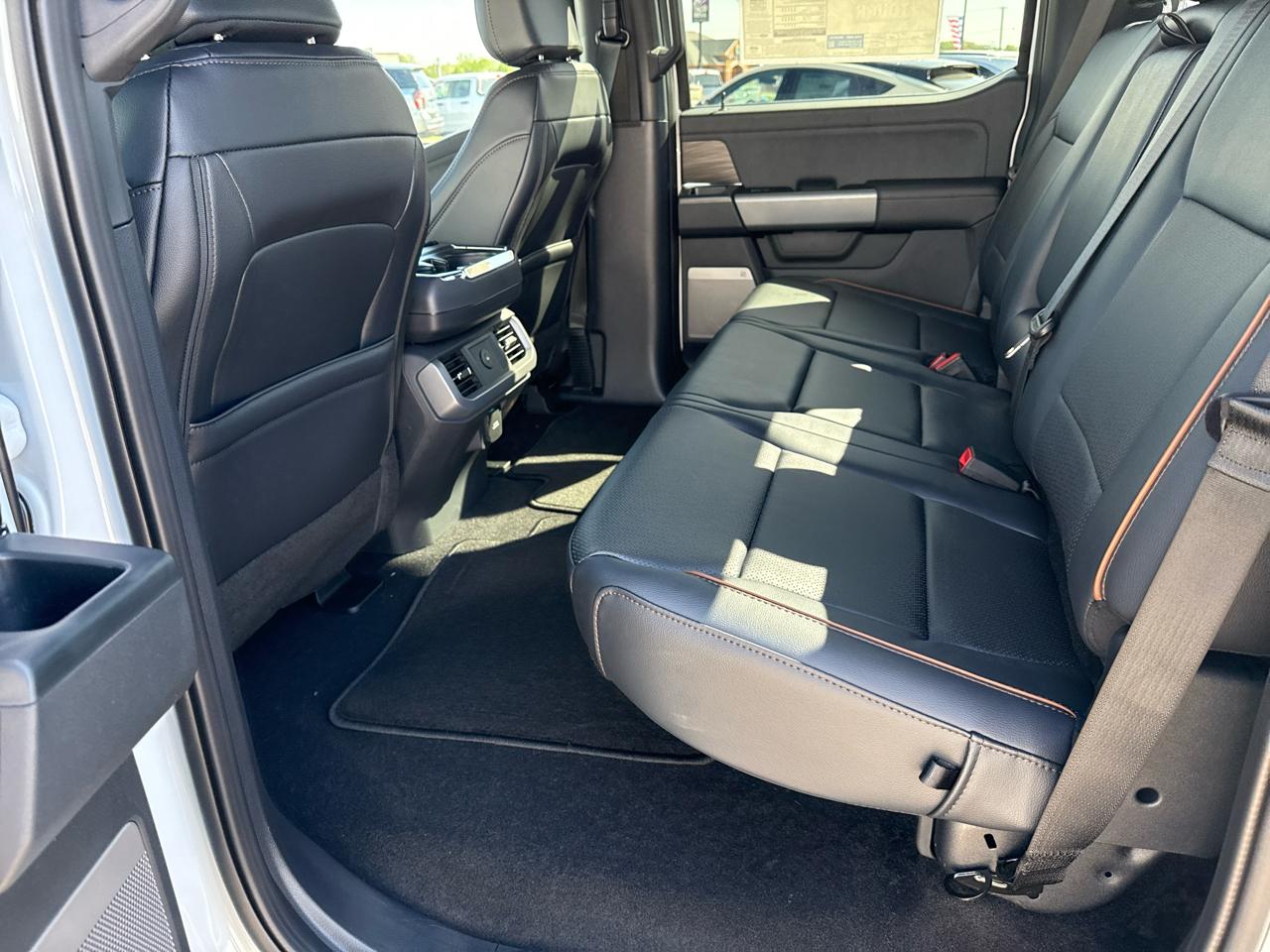 Ford F-150 Lariat 4WD SuperCrew 5.5' Box 2026